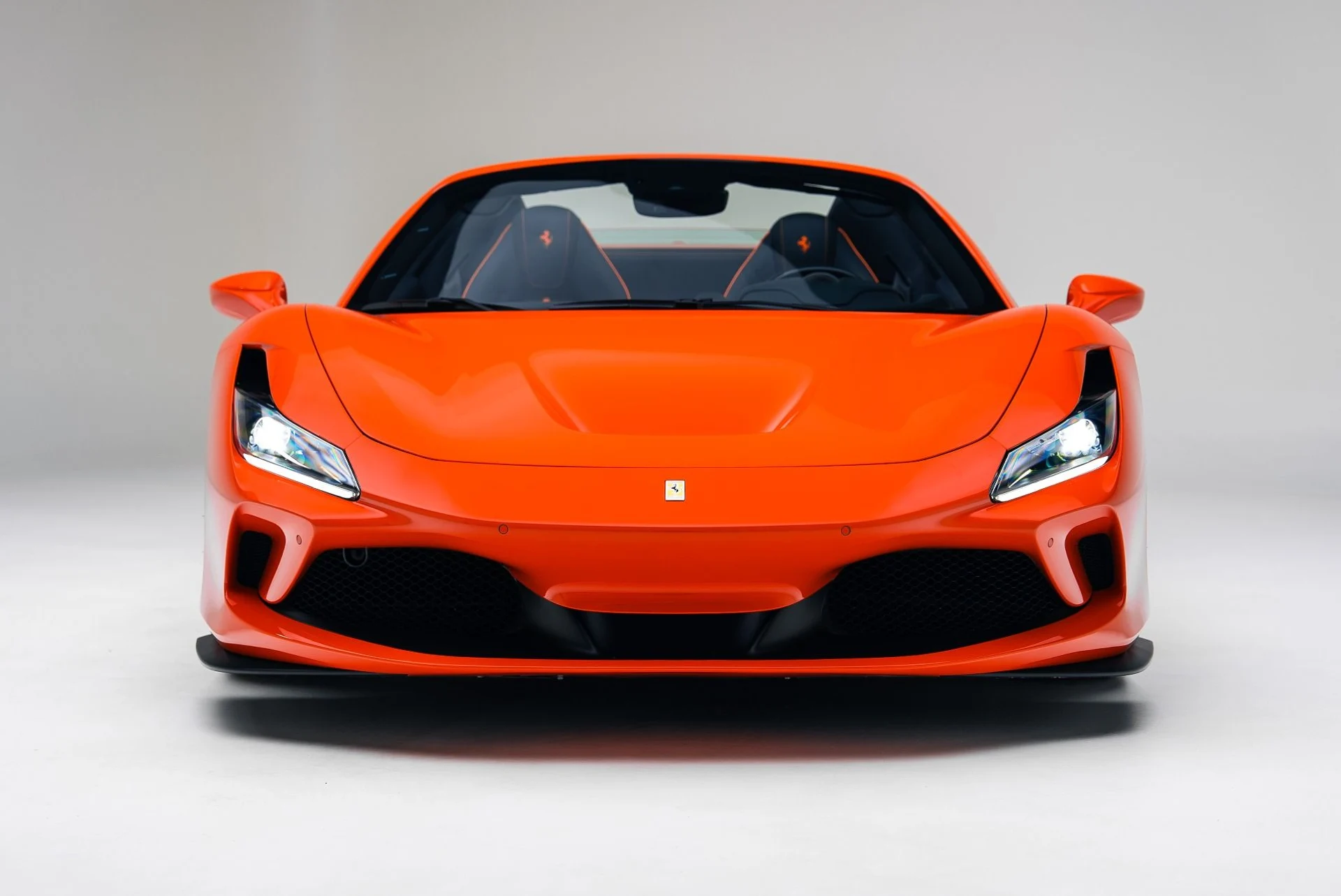 mph003_1577940713_Used_2022_Ferrari_F8_Spider_1766089321_2e77836cc1