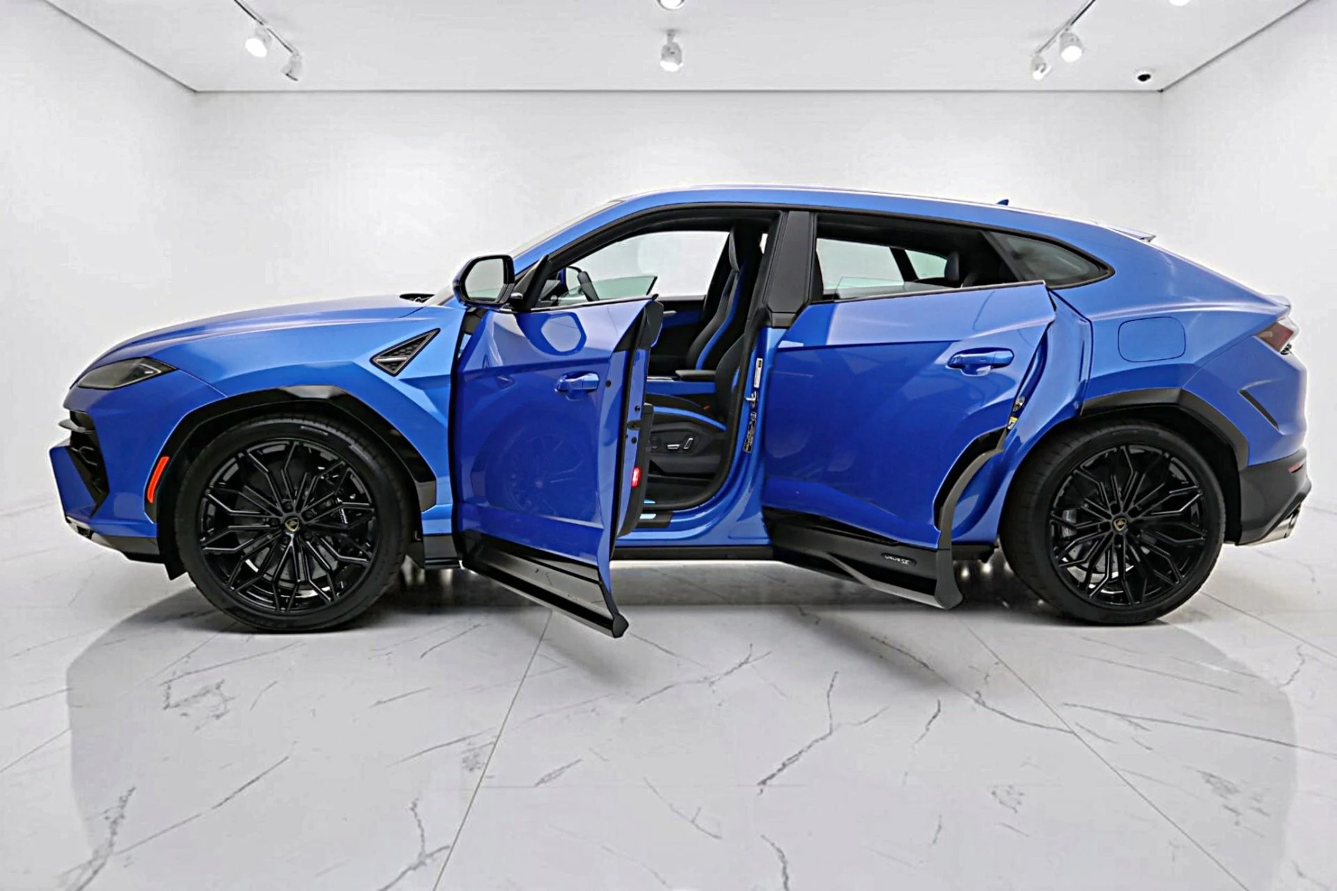 mph003_1582024051_New_2026_Lamborghini_Urus_SE_b67bcde7b0