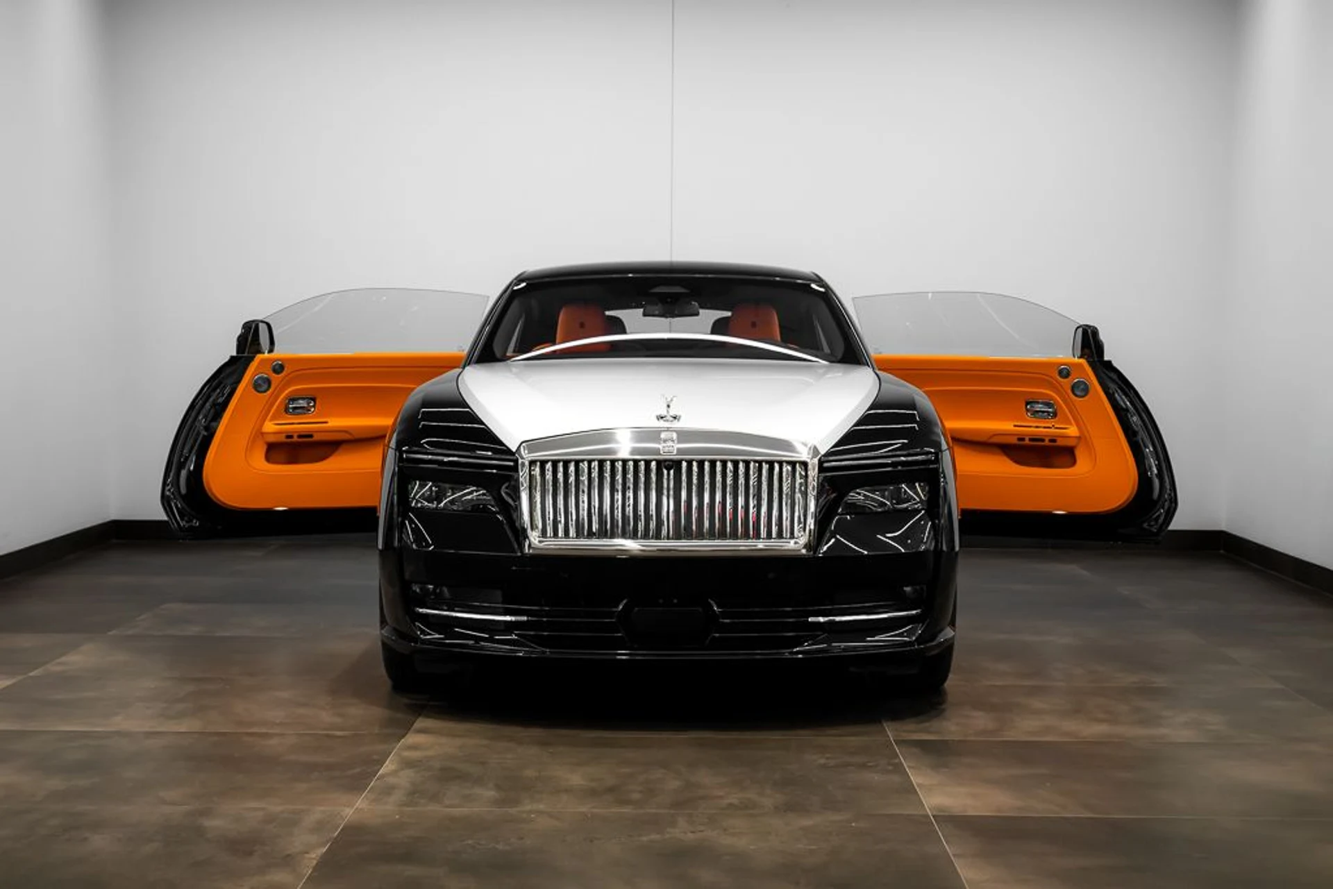 mph003_1587117934_rolls_royce_spectre_2024_jpg_v_1761331953_d95d85d96c