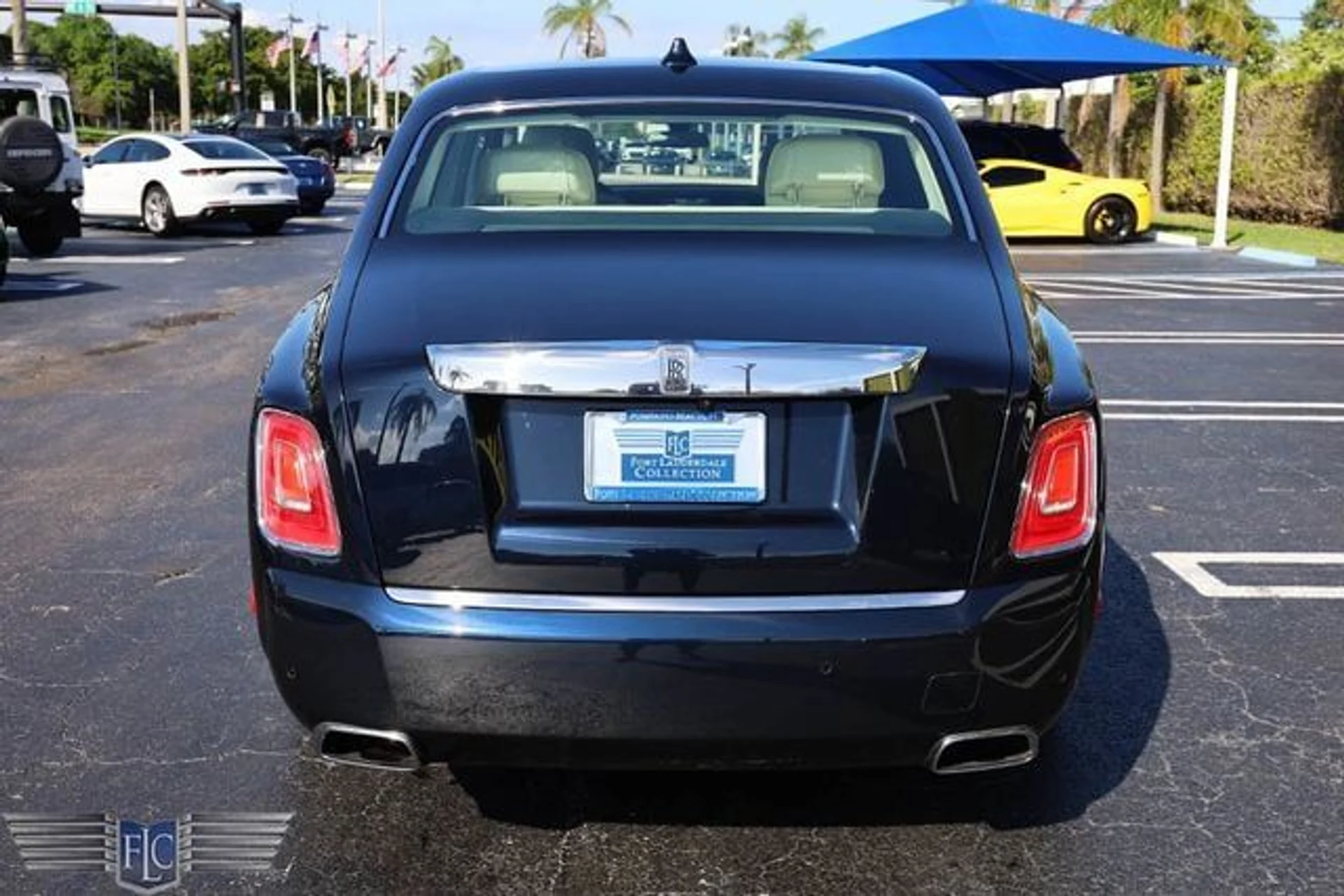 mph003_1587267668_used_2018_rolls_royce_phantom_sedan_6305_22718398_8_640_99aa10a503