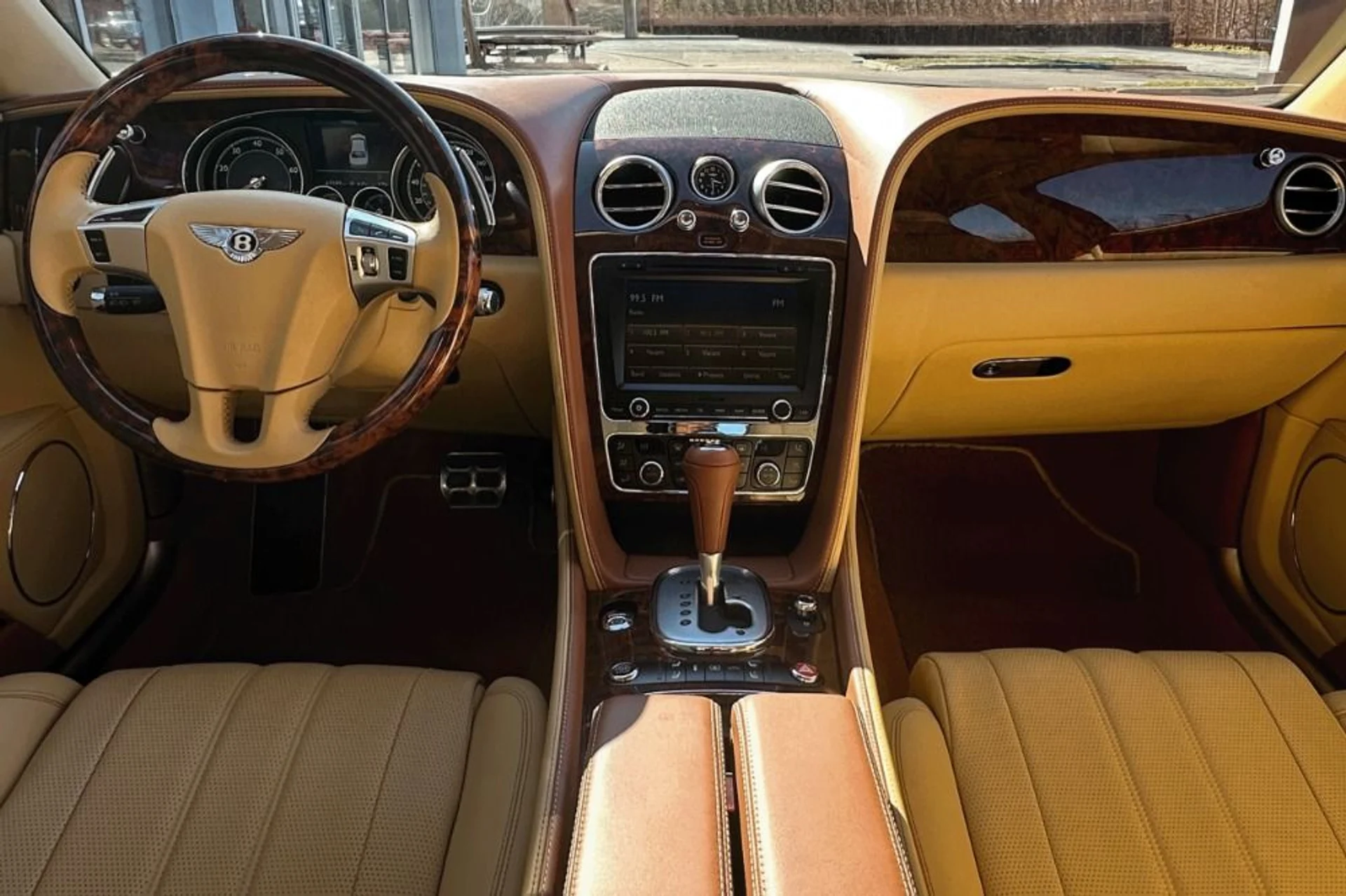 mph003_1588717441_Used_2014_Bentley_Flying_Spur_1773932155_7fa539b2bb