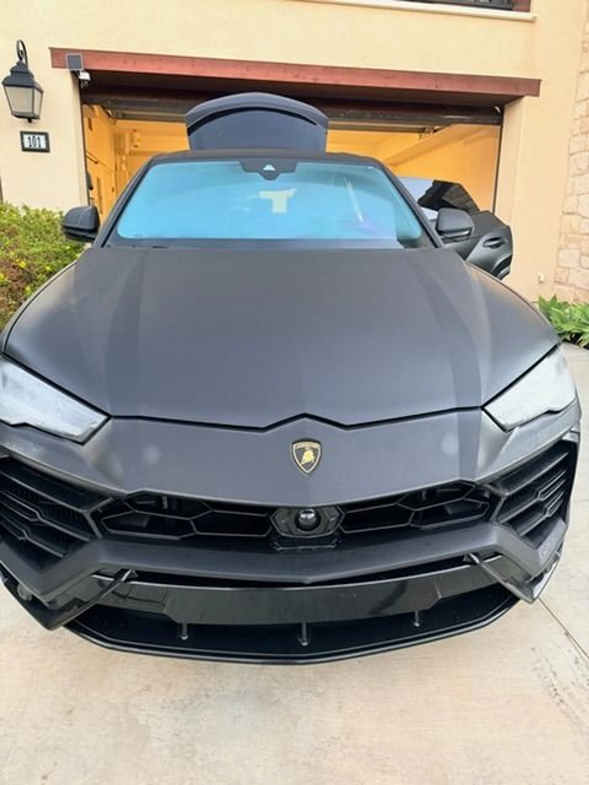 mph003_1632791517_Used_2022_Lamborghini_Urus_1762196937_7d97fb8c63