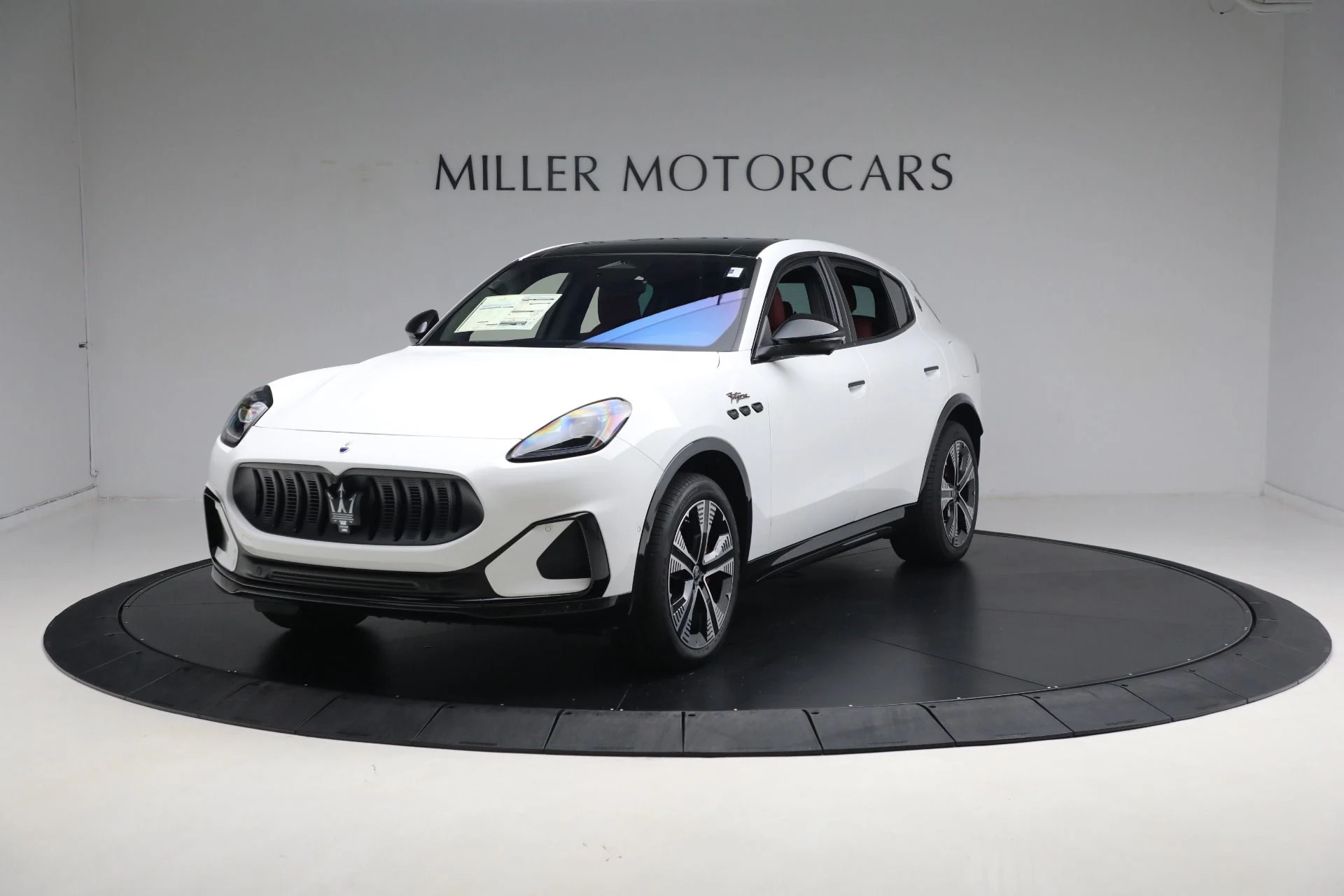 mph003_1650586986_New_2025_Maserati_Grecale_Folgore_baa8369d2f
