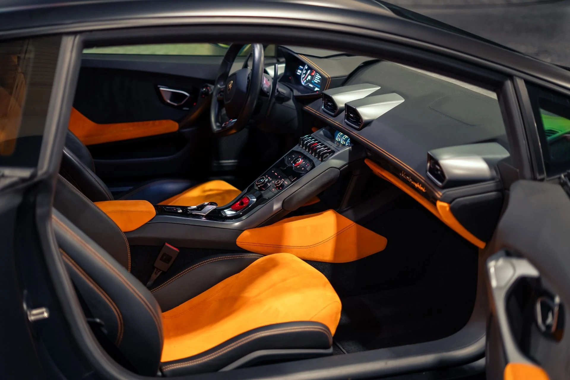 mph003_1655016837_Used_2015_Lamborghini_Huracan_LP_610_4_1782774261_6dc73f2dec