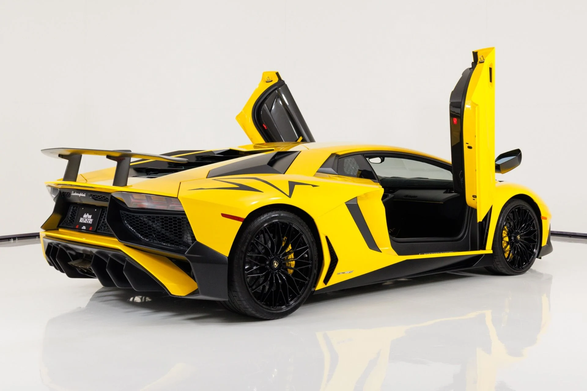 mph003_1676788438_Used_2016_Lamborghini_Aventador_LP_750_4_Superveloce_1785278414_ac50ab1278
