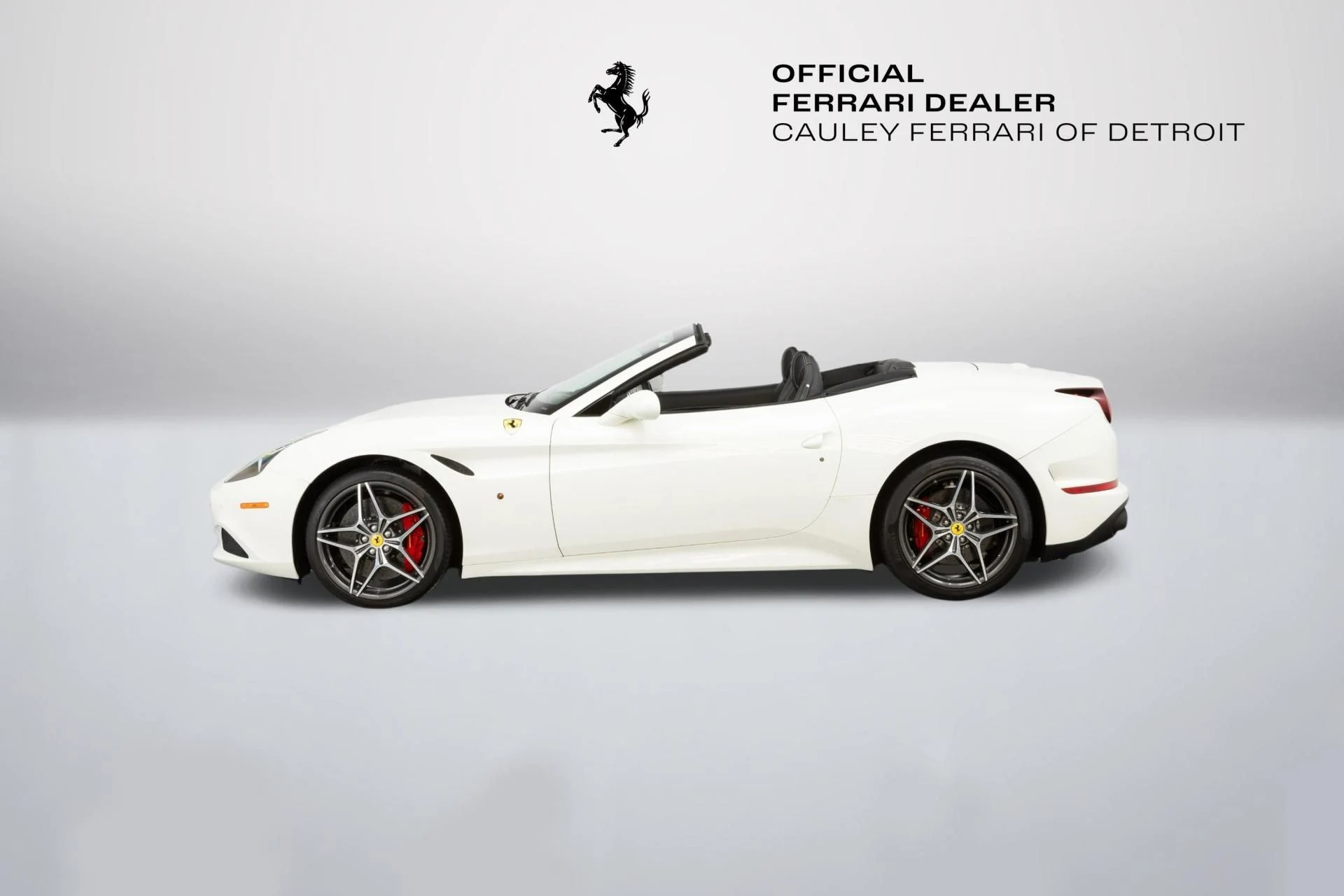 mph003_1677488739_Used_2016_Ferrari_California_T_1777368190_95d5855147