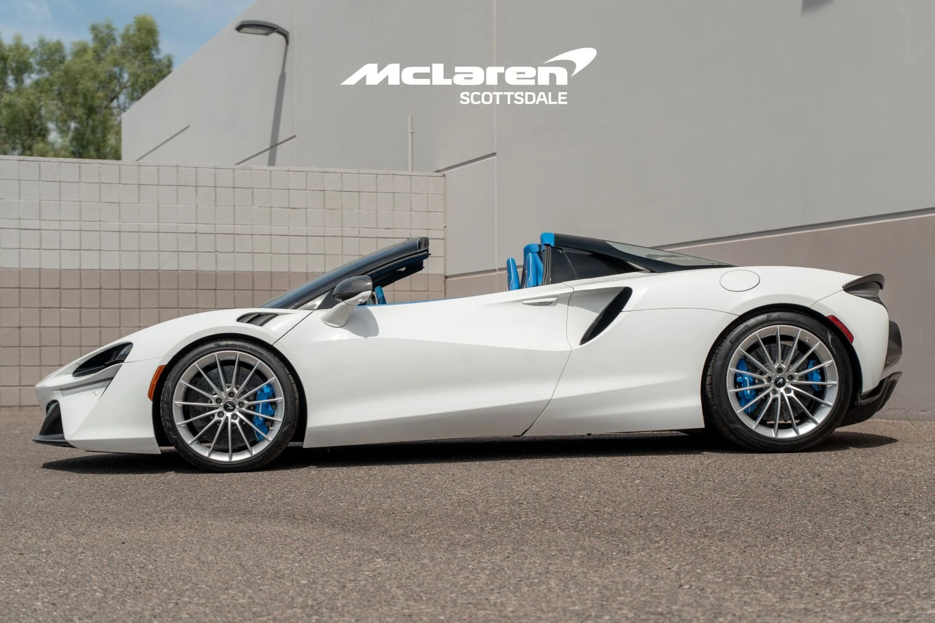 mph003_1684971994_Used_2025_MCLAREN_ARTURA_1787004100_2d35c89cbb