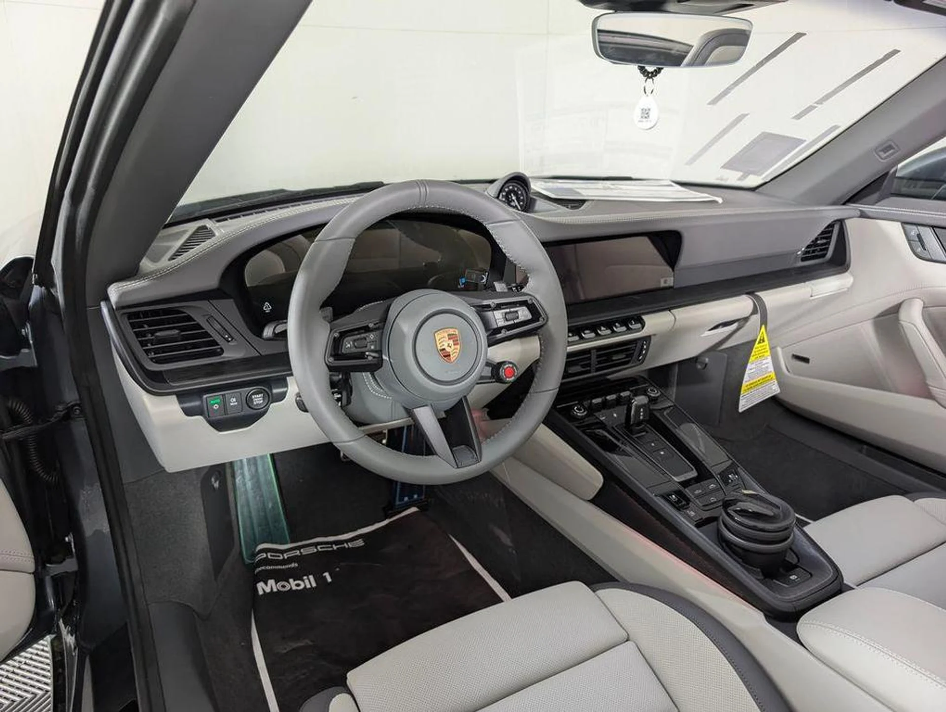 mph003_1689405709_M_Zmoaxhy_nb_RTPPI_Sl7v3_Qr2g_JI_d85cadcd6d