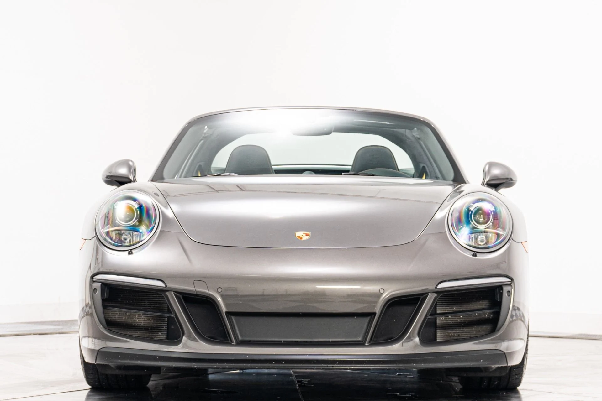 mph003_1713160063_Used_2018_Porsche_911_Targa_4_GTS_1781794965_eee759f0ca