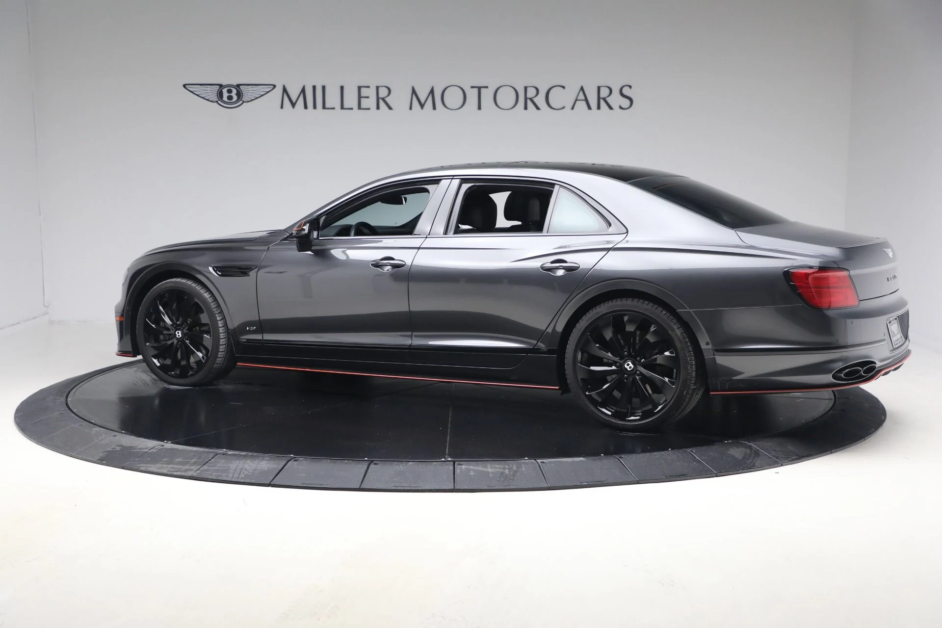 mph003_1715649007_Used_2022_Bentley_Flying_Spur_V8_1770156779_7b89fdf10e