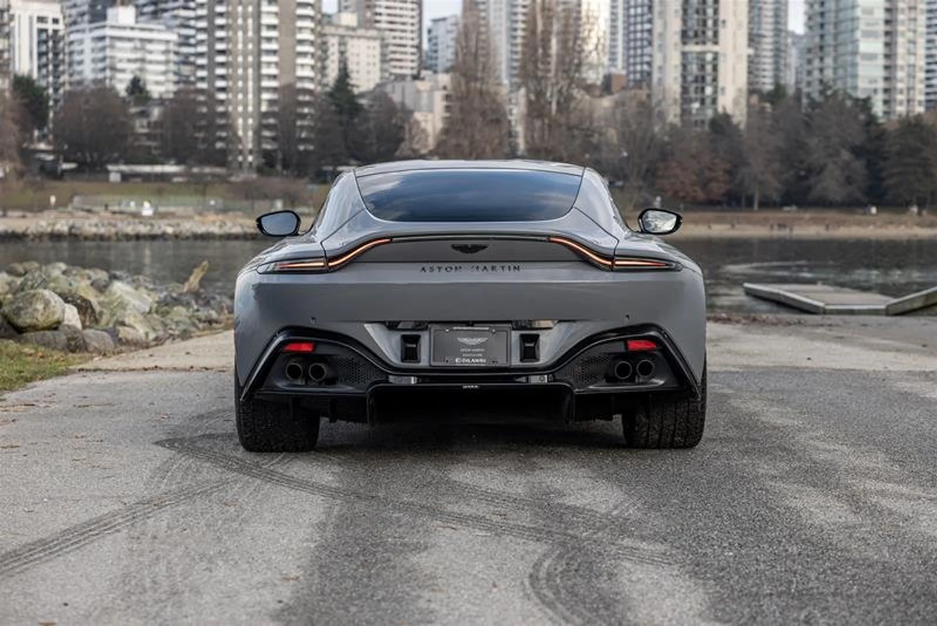 mph003_171907662_37539563_00926_11678067_1574827839_7827a9584e