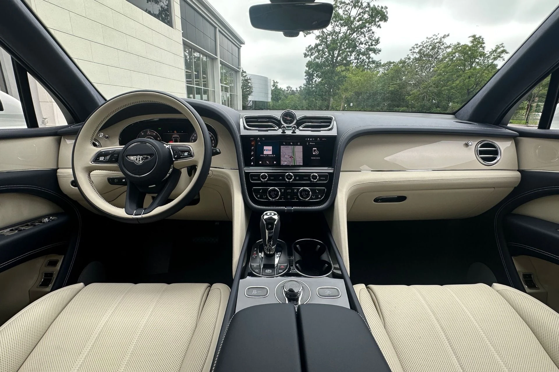 mph003_1723782616_New_2026_Bentley_Bentayga_V8_1784720137_6d5eceb959