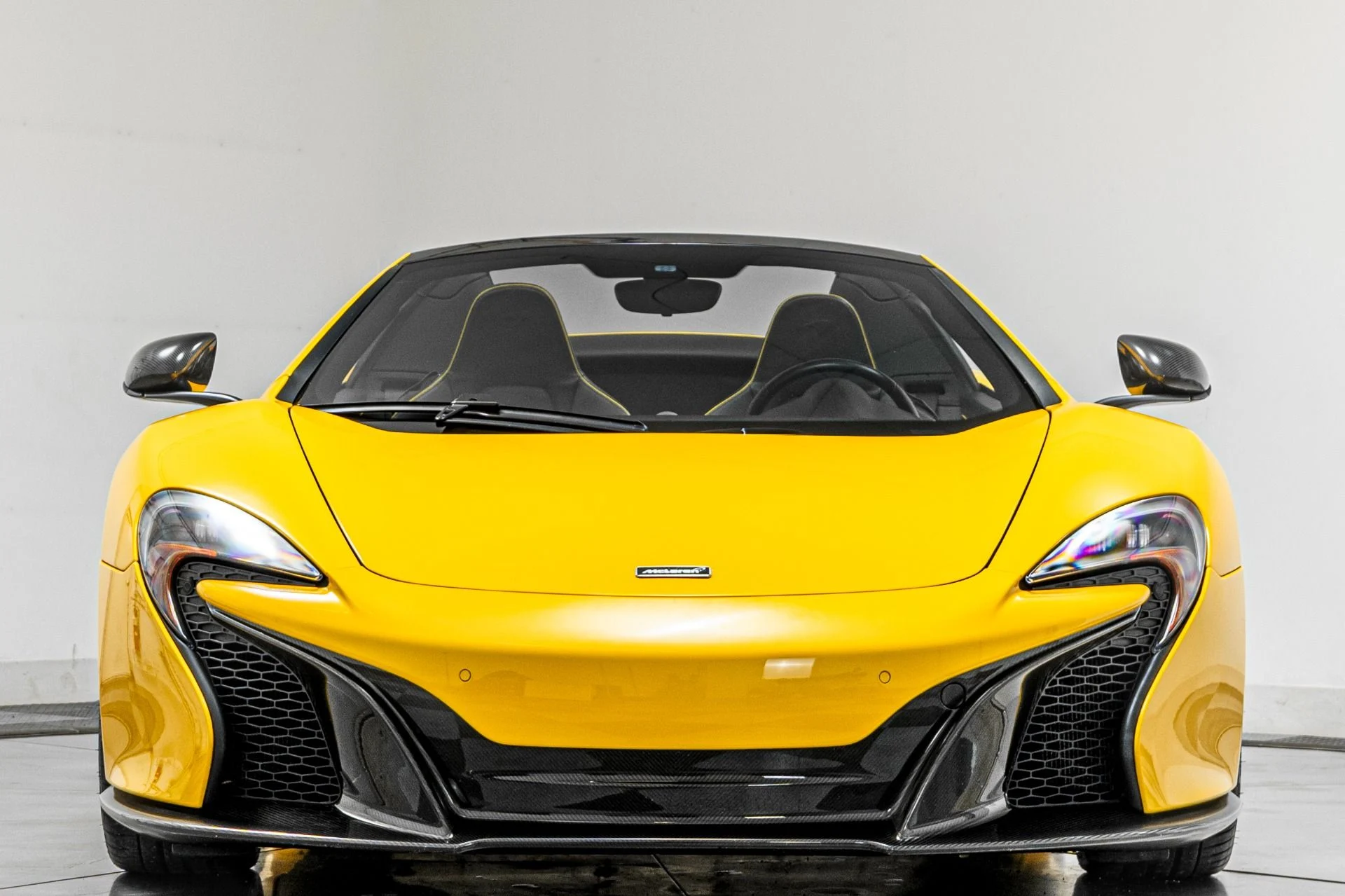 mph003_1731155300_Used_2015_Mc_Laren_650_S_Spyder_1790194530_4e0e74ee77