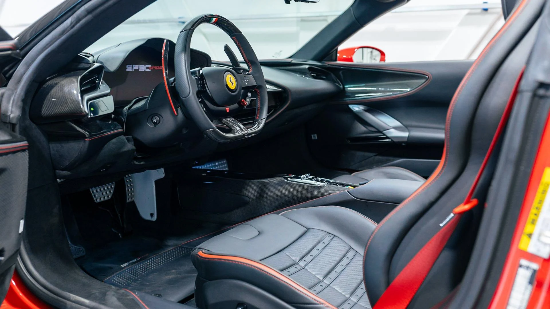 mph003_173865317_Used_2025_Ferrari_SF_90_Spider_1784375800_b37e8440ae