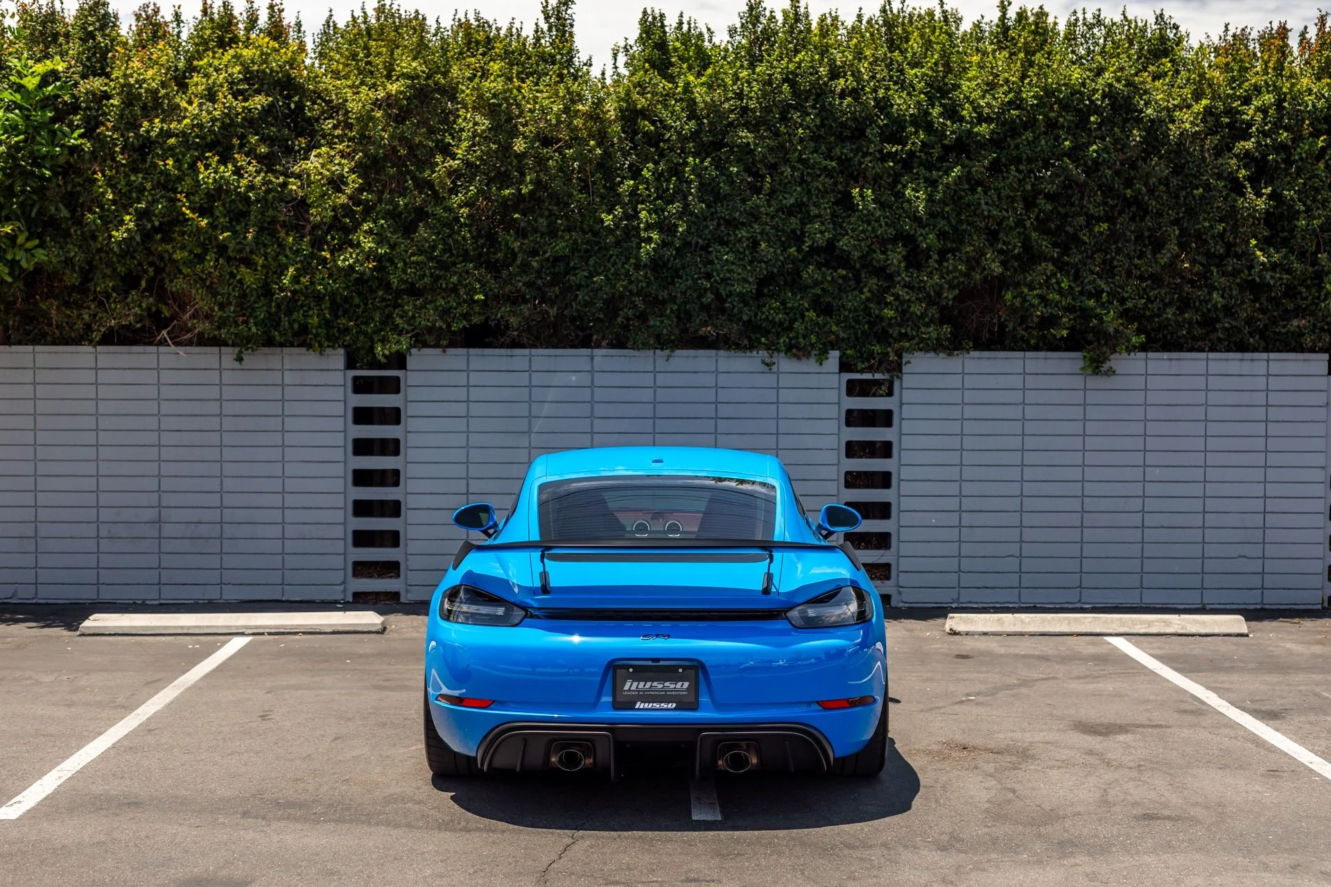 mph003_1742809194_Used_2023_Porsche_718_Cayman_GT_4_1721258199_96a1cd8ff1