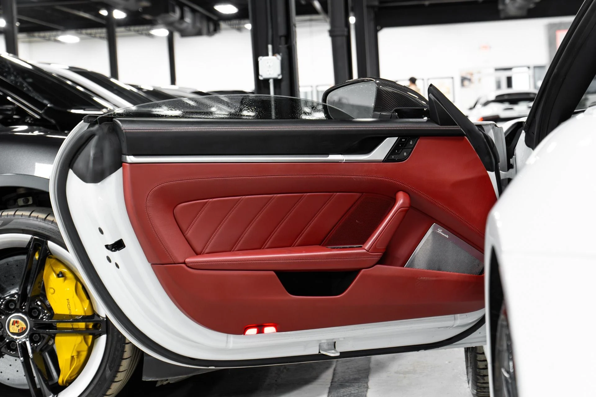 mph003_1745392673_Used_2021_Porsche_911_Turbo_S_1771887291_5e1d9ddc0c