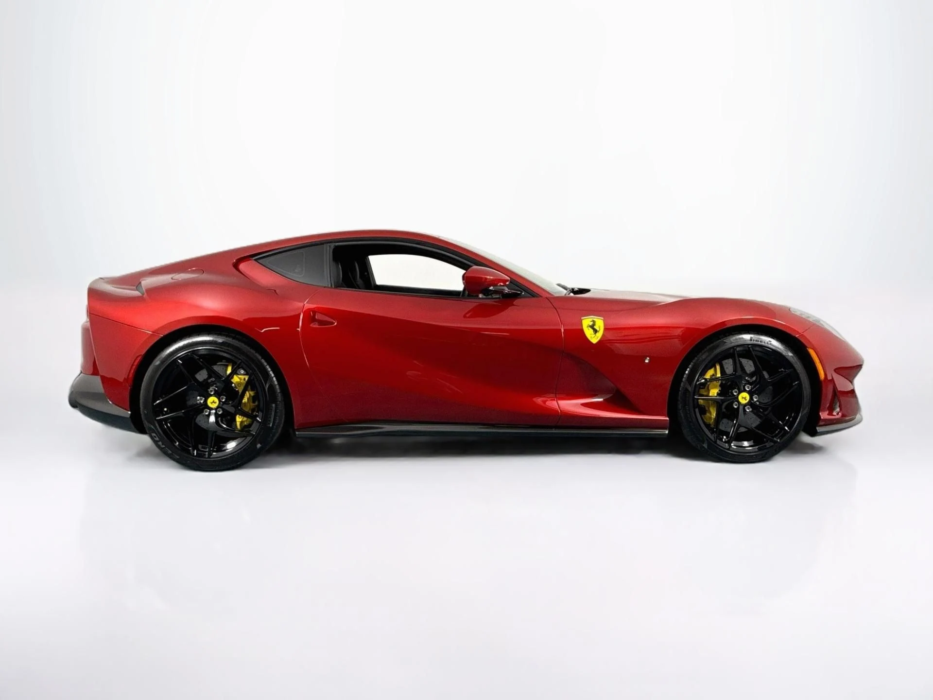 mph003_1756696535_Used_2020_Ferrari_812_Superfast_1788899391_2827671280