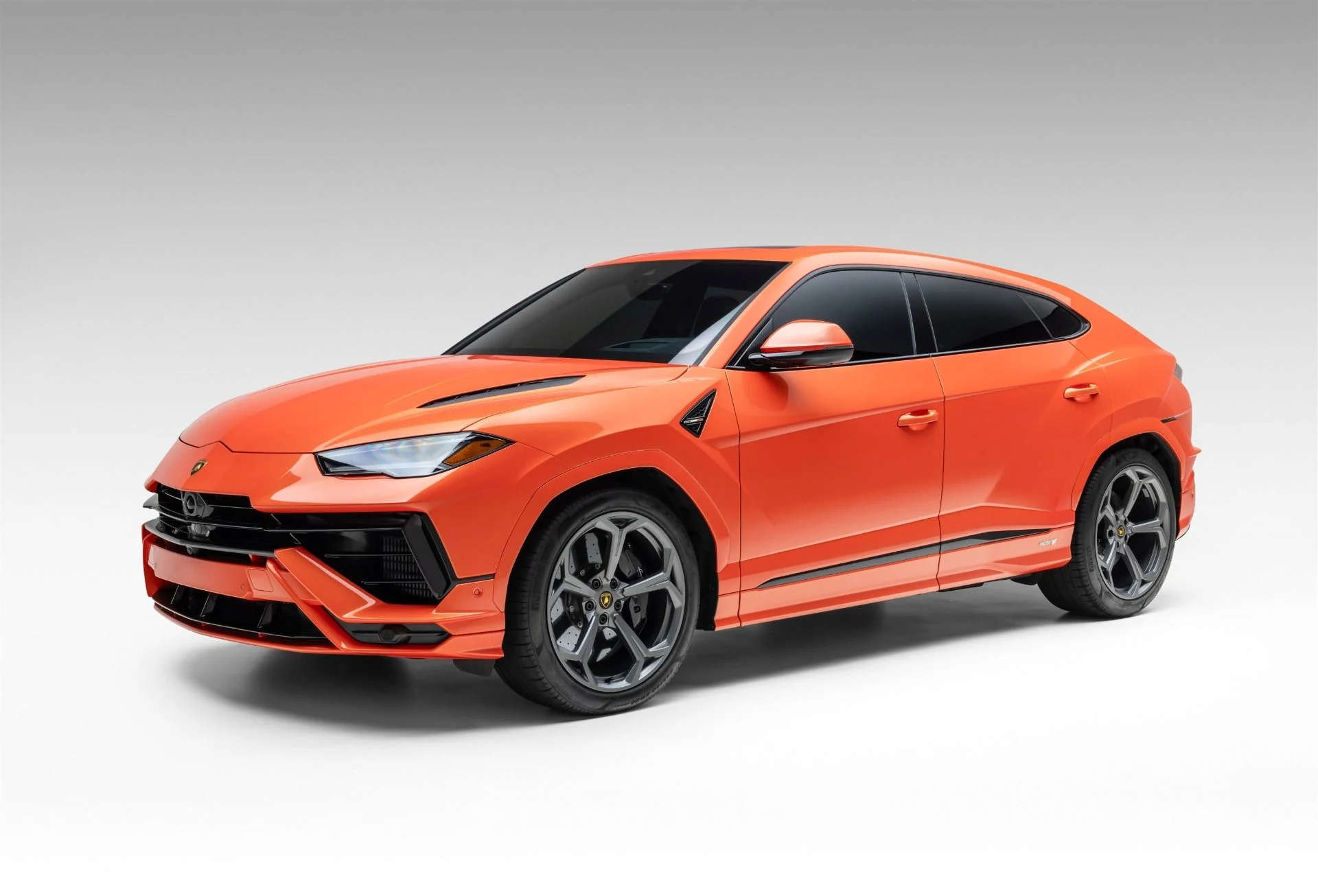 mph003_1765232340_Used_2024_Lamborghini_Urus_S_1766449487_6a32ea455f