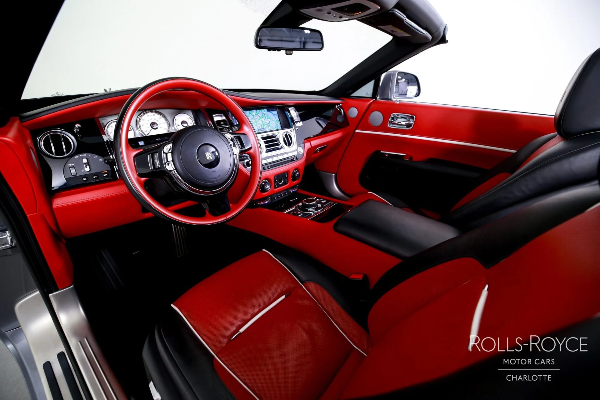 mph003_1783153394_Used_2019_Rolls_Royce_Dawn_1771363105_8e77ad2c5a