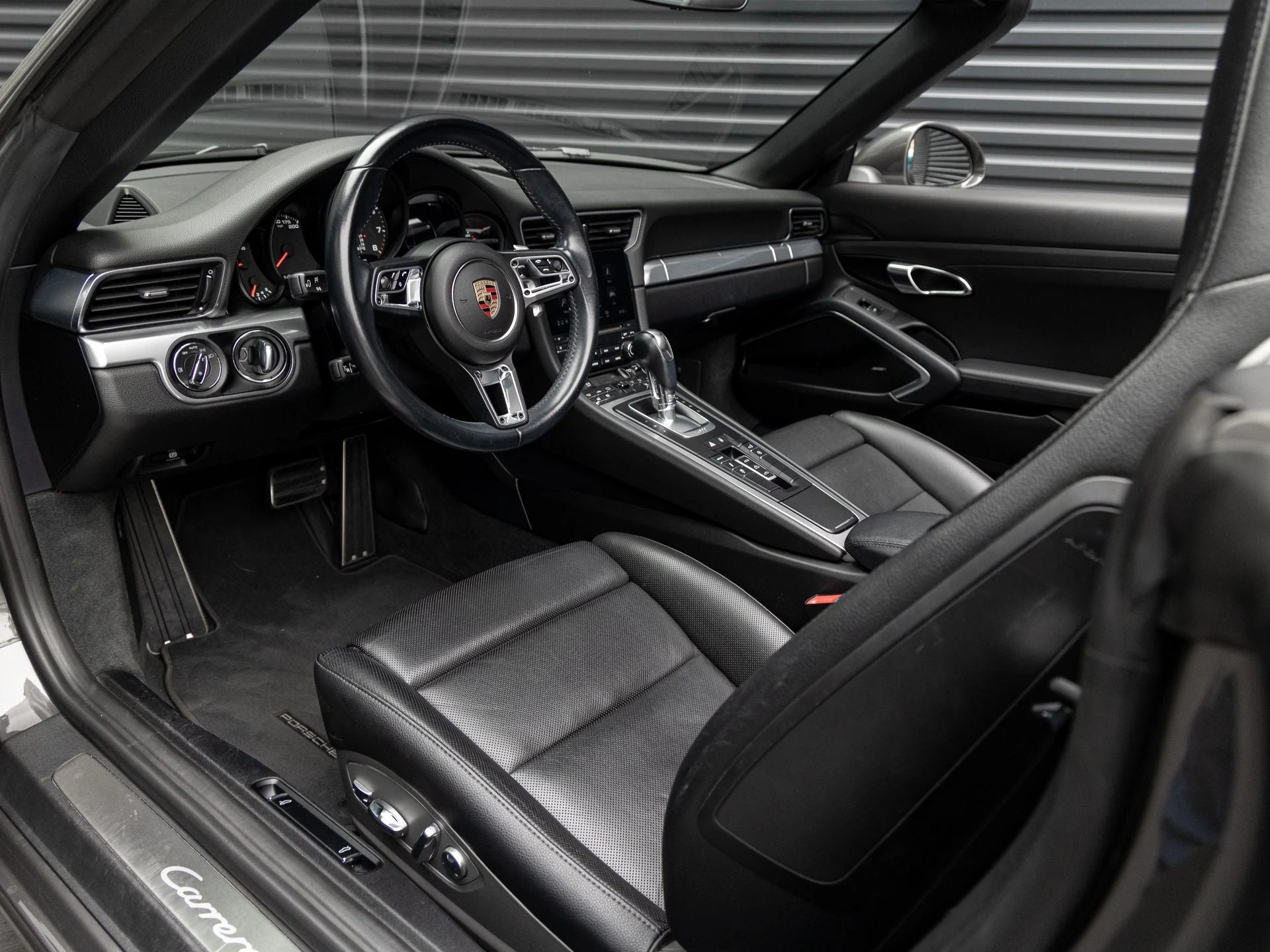 mph003_178376853_4_41757212be