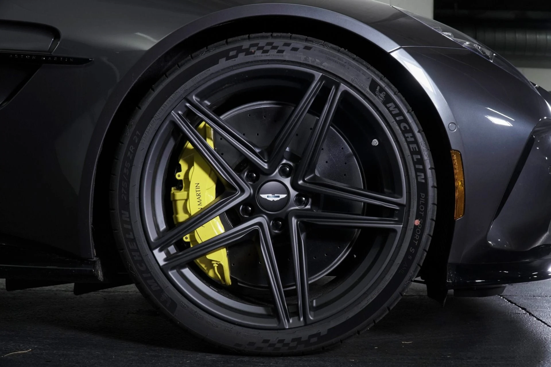 mph003_1789340885_New_2026_Aston_Martin_Vantage_S_1768374197_06d943900a