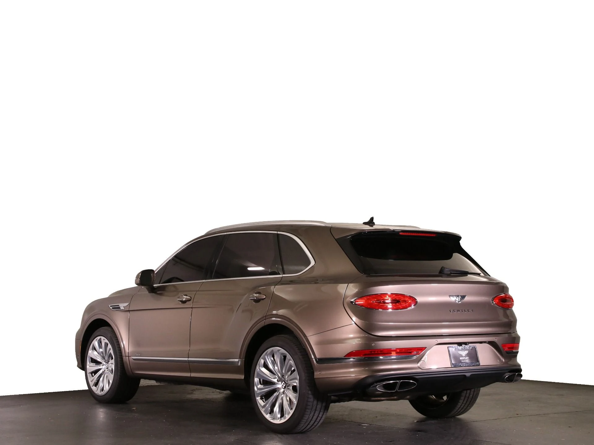 mph003_1801191782_Used_2023_Bentley_Bentayga_Azure_1742755111_497a27dad4