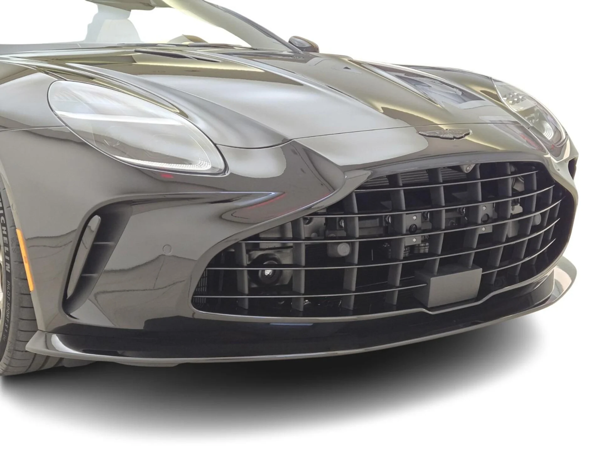 mph003_1809140312_New_2026_Aston_Martin_Vantage_S_1776403015_057580cb95