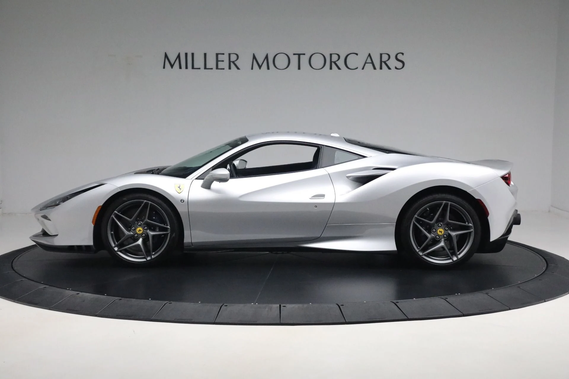mph003_181226938_Used_2022_Ferrari_F8_Tributo_da93b27a6d