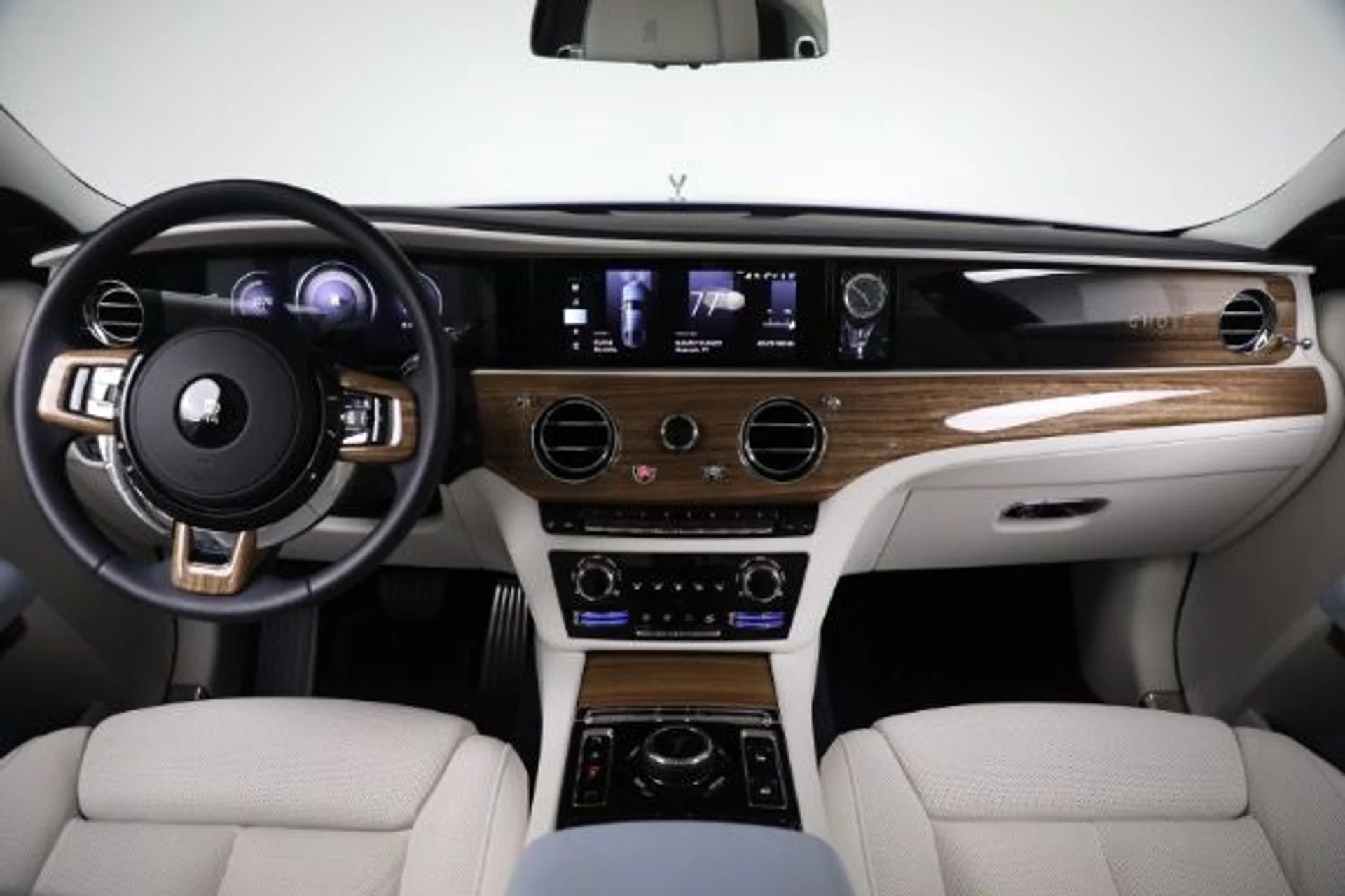 mph003_1820311157_New_2025_Rolls_Royce_Ghost_5bee464c4f