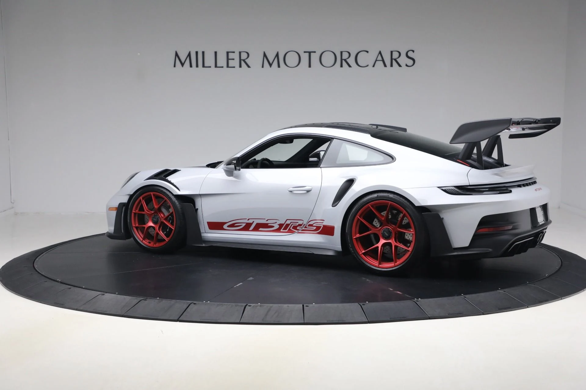 mph003_1839014193_Used_2025_Porsche_911_GT_3_RS_1789411485_60ca9422cd