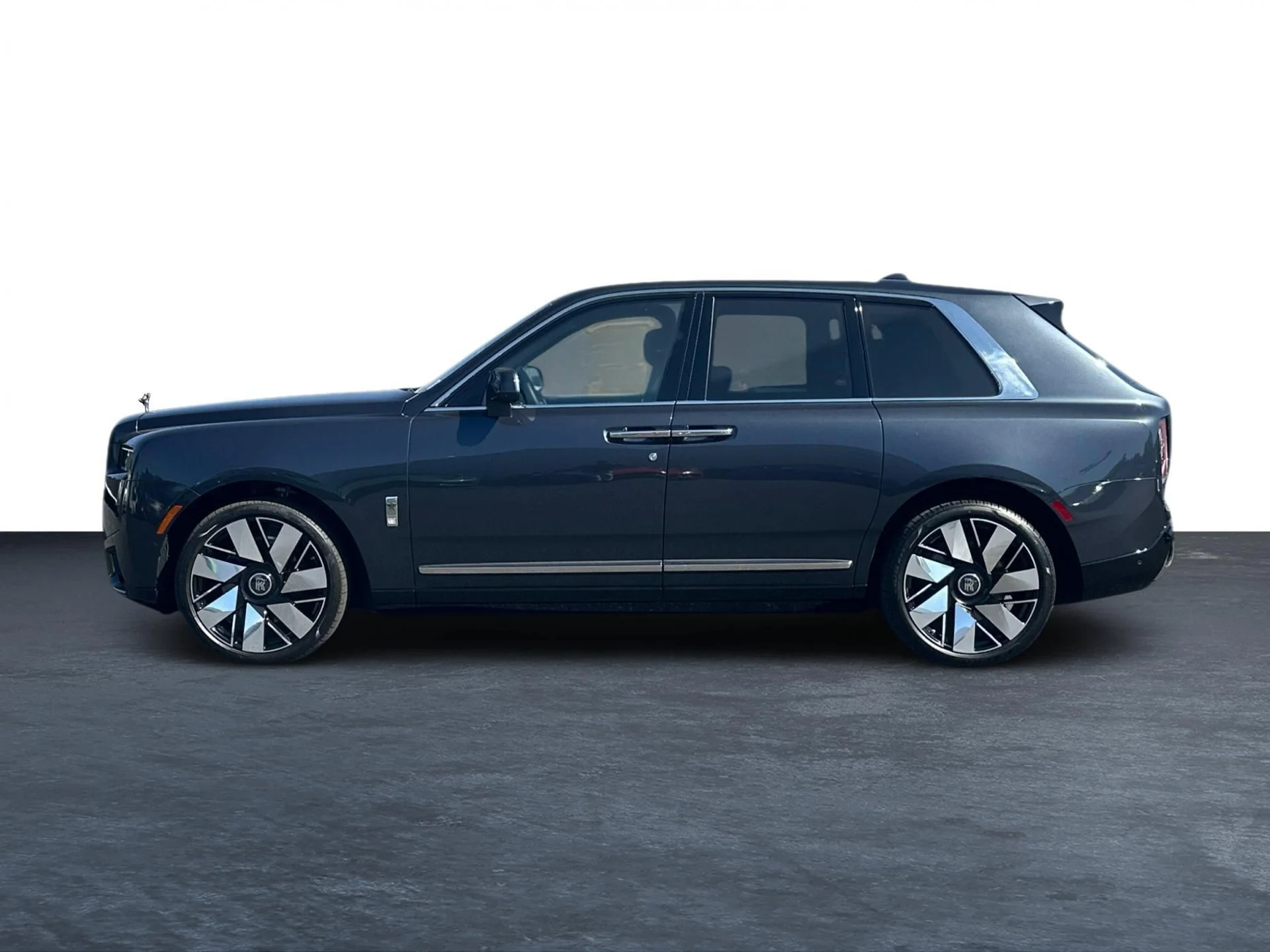 mph003_1840541774_Used_2025_Rolls_Royce_Cullinan_1791514063_c5bbf61c8c
