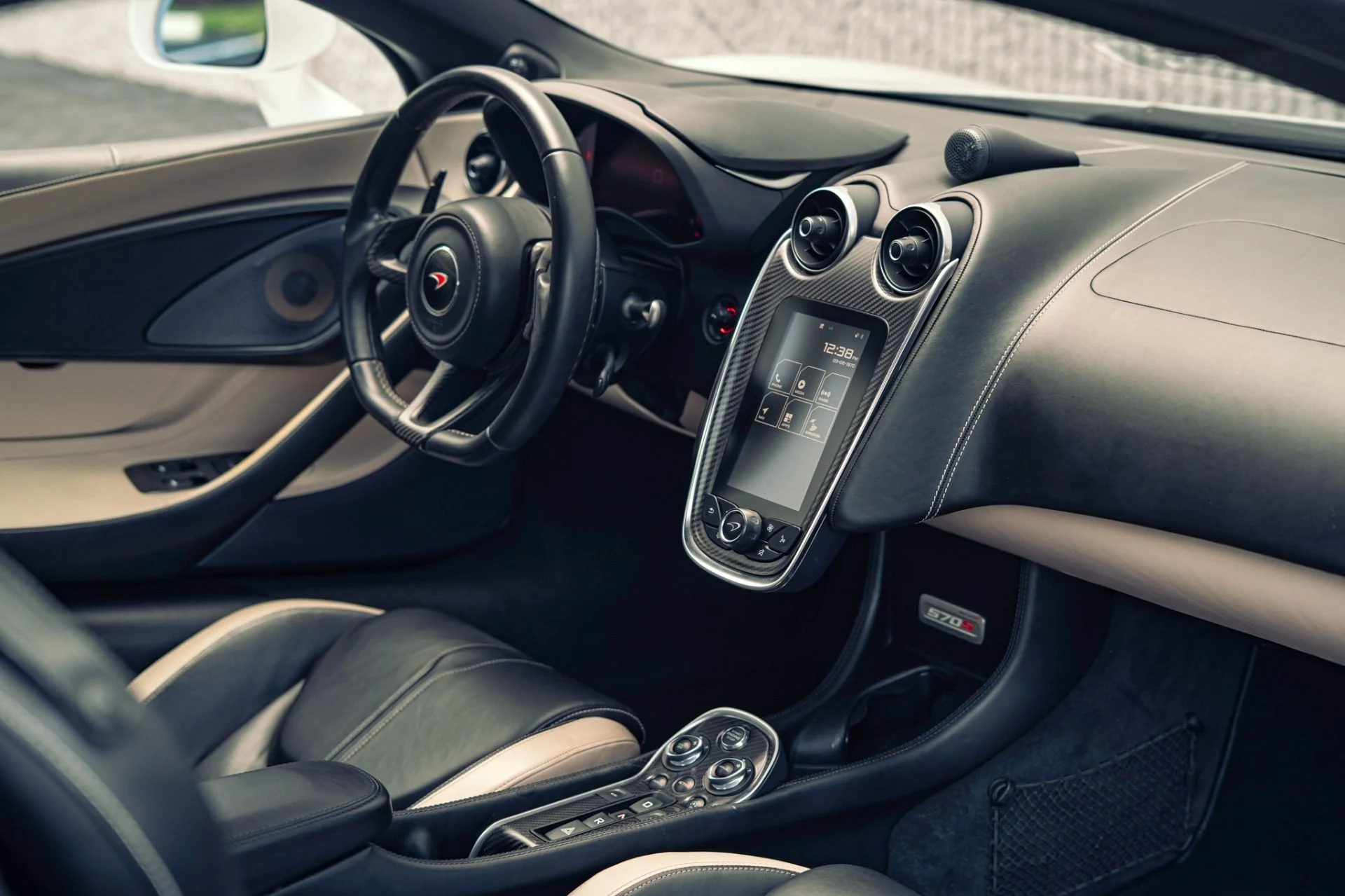 mph003_1857537667_Used_2016_Mc_Laren_570_S_w_a_236_K_MSRP_LOADED_w_MSO_Carbon_Options_1776279753_f8ae212f3a