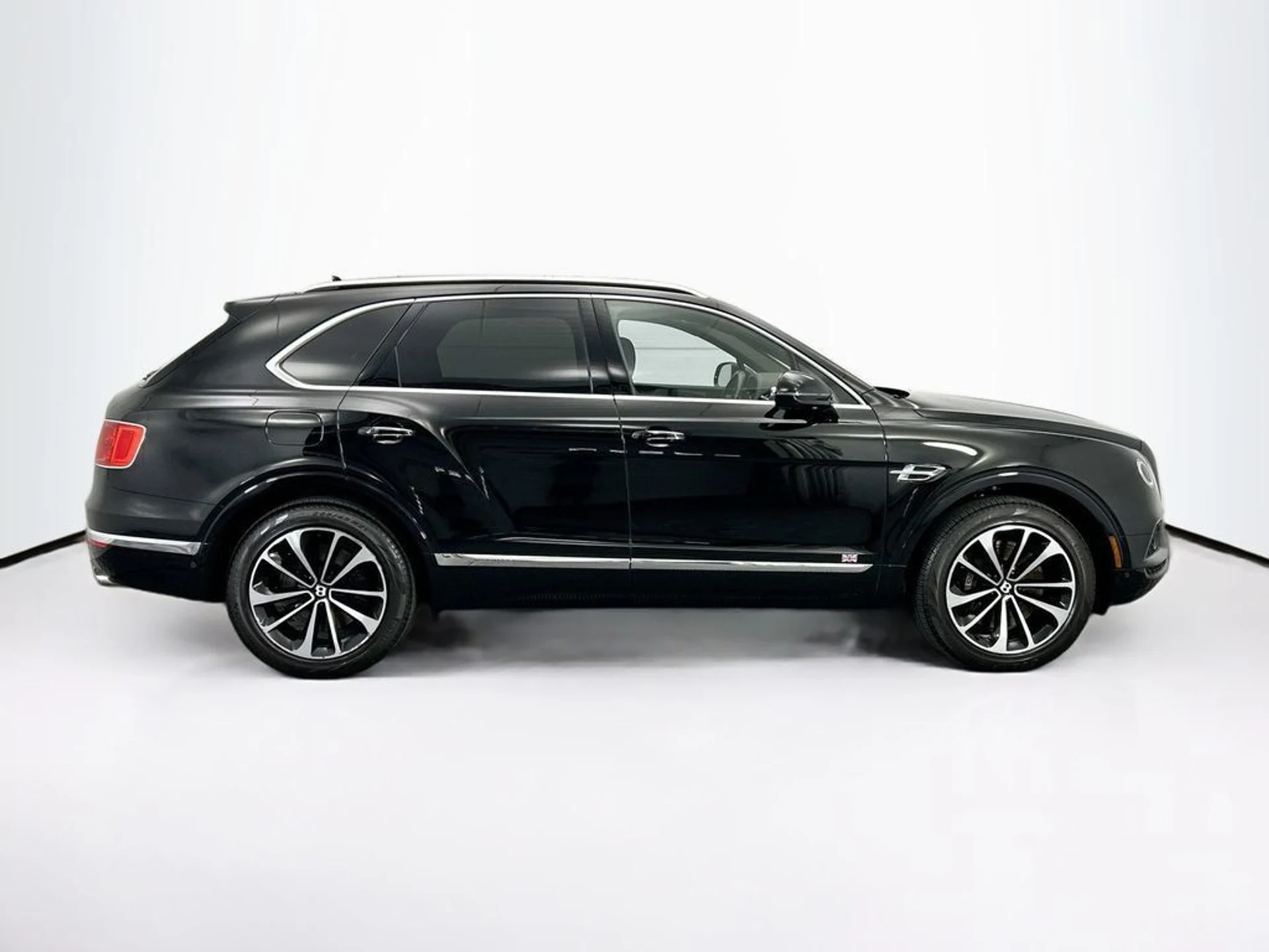 mph003_1876889418_used_2017_bentley_bentayga_w12firsteditionawd_8119_22988932_4_1024_4e862bbb19
