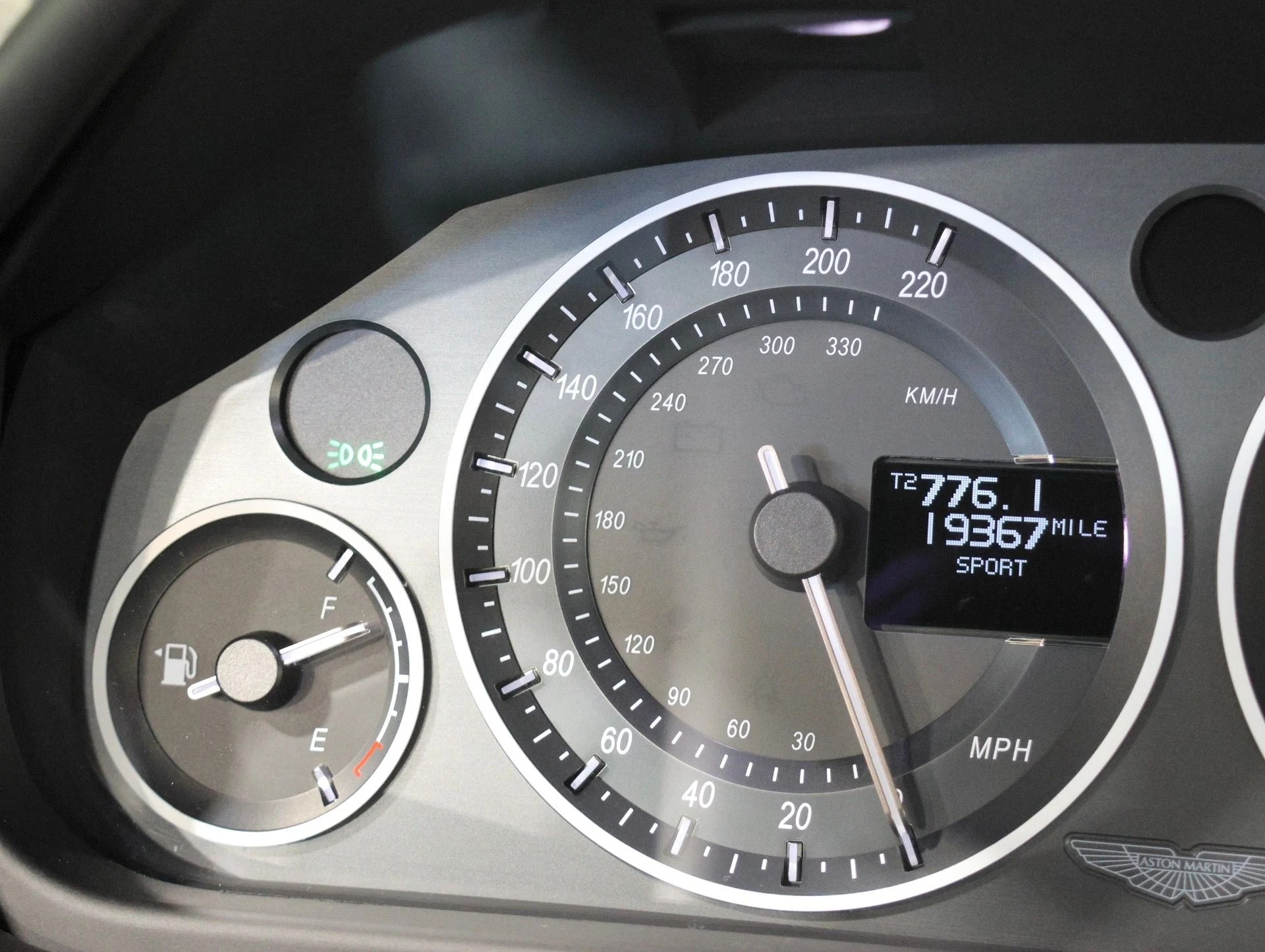 mph003_1879951899_Used_2012_Aston_Martin_V12_Vantage_Rare_6_Speed_Manual_Over_200_K_MSRP_20_K_In_Recent_Maintenance_1770846605_2f82576af6