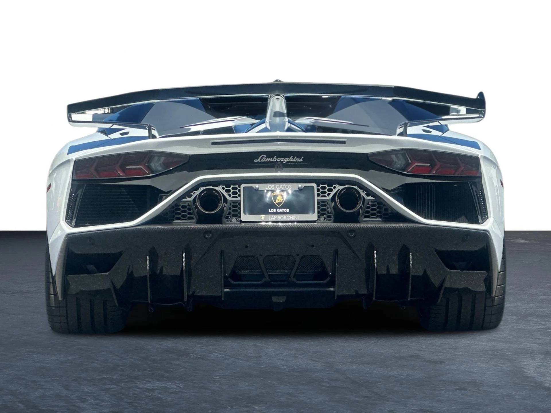 mph003_1889774186_Used_2021_Lamborghini_Aventador_SVJ_1774426257_bdf3fc493b