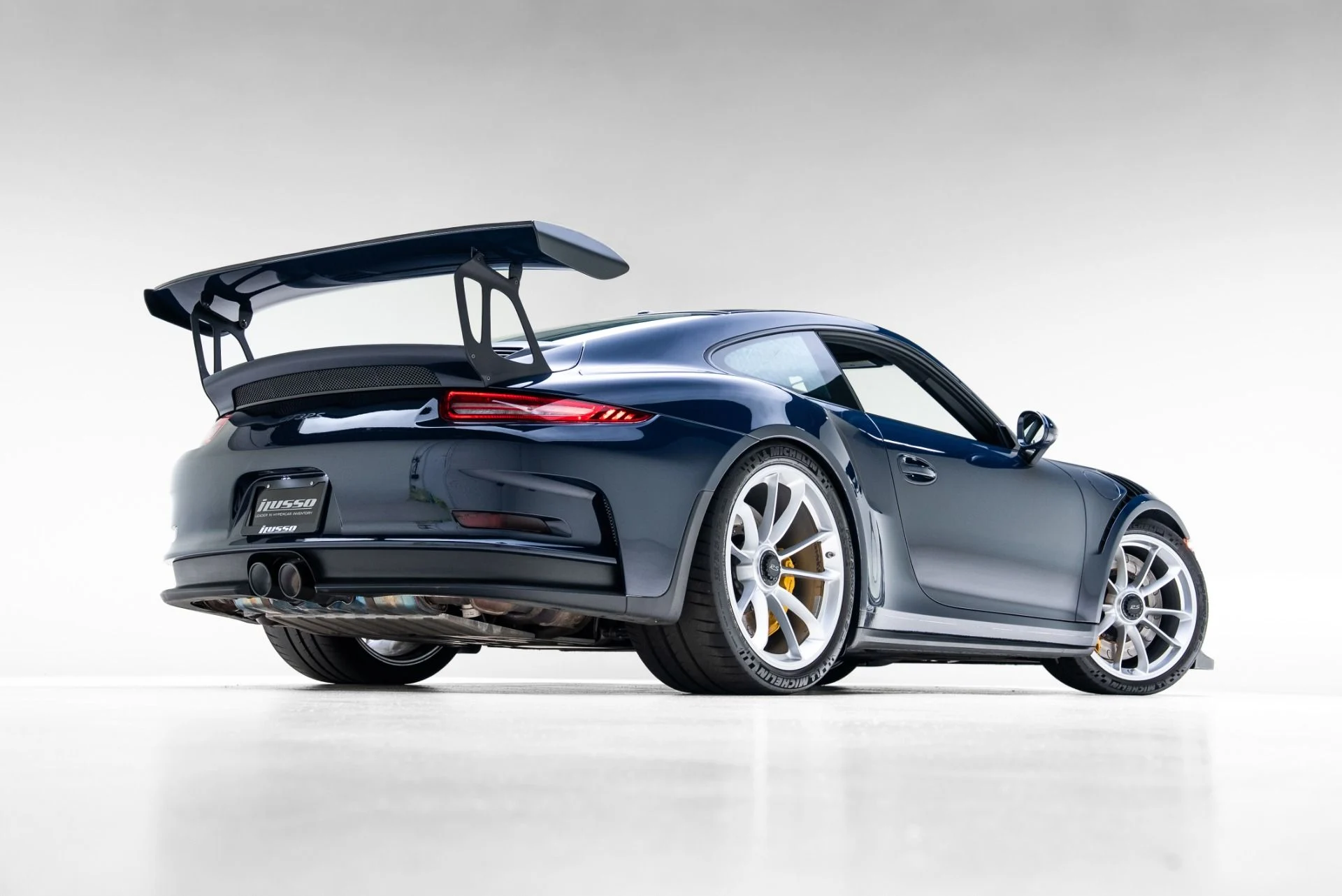 mph003_1896523119_Used_2016_Porsche_911_GT_3_RS_1774462832_92a6898f36