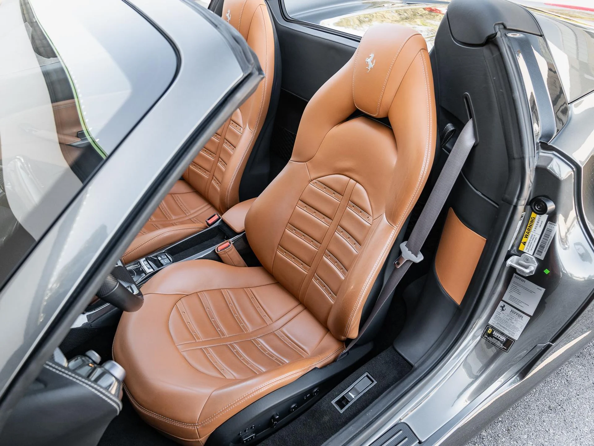 mph003_1914808066_Used_2018_Ferrari_488_Spider_Convertible_1771927244_1350e20ba7