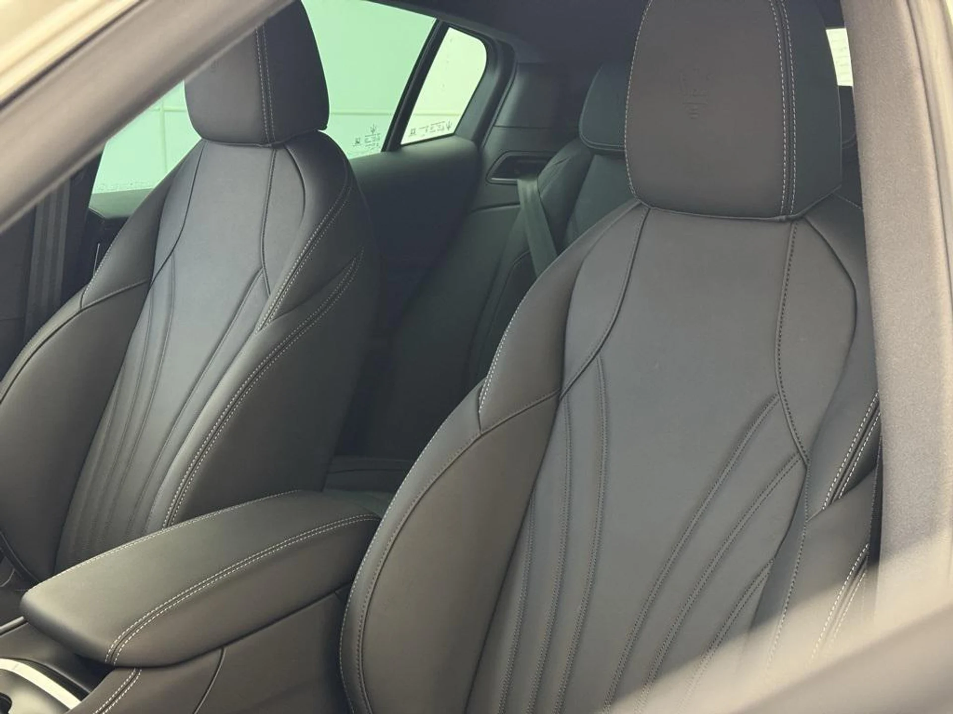 mph003_192901665_U4_G_8j_DT_Qt_143_J_Oc_Ukpur_BNDA_4_36bca10773