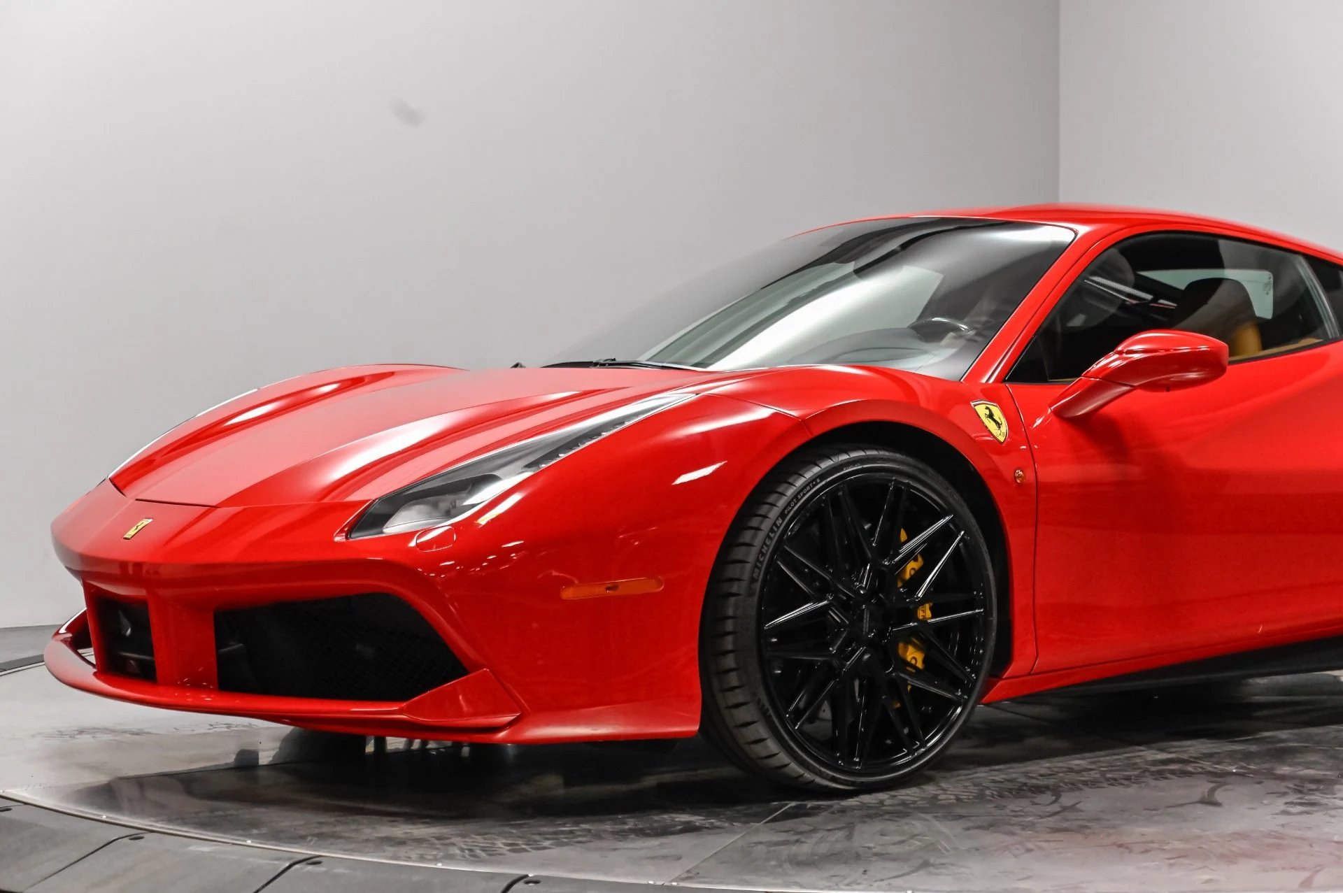 mph003_1934384753_Used_2018_Ferrari_488_GTB_Base_1788410889_4226428dcd