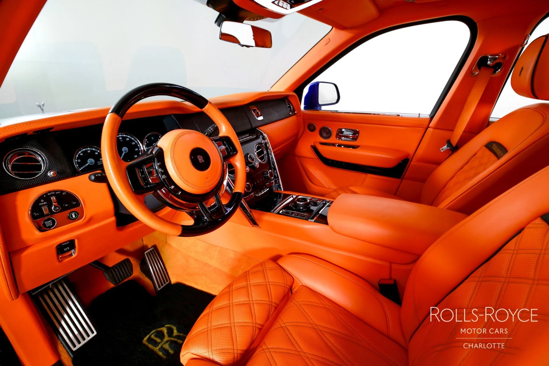 mph003_1937215919_Used_2019_Rolls_Royce_Cullinan_Mansory_1771362670_fbc53a990d