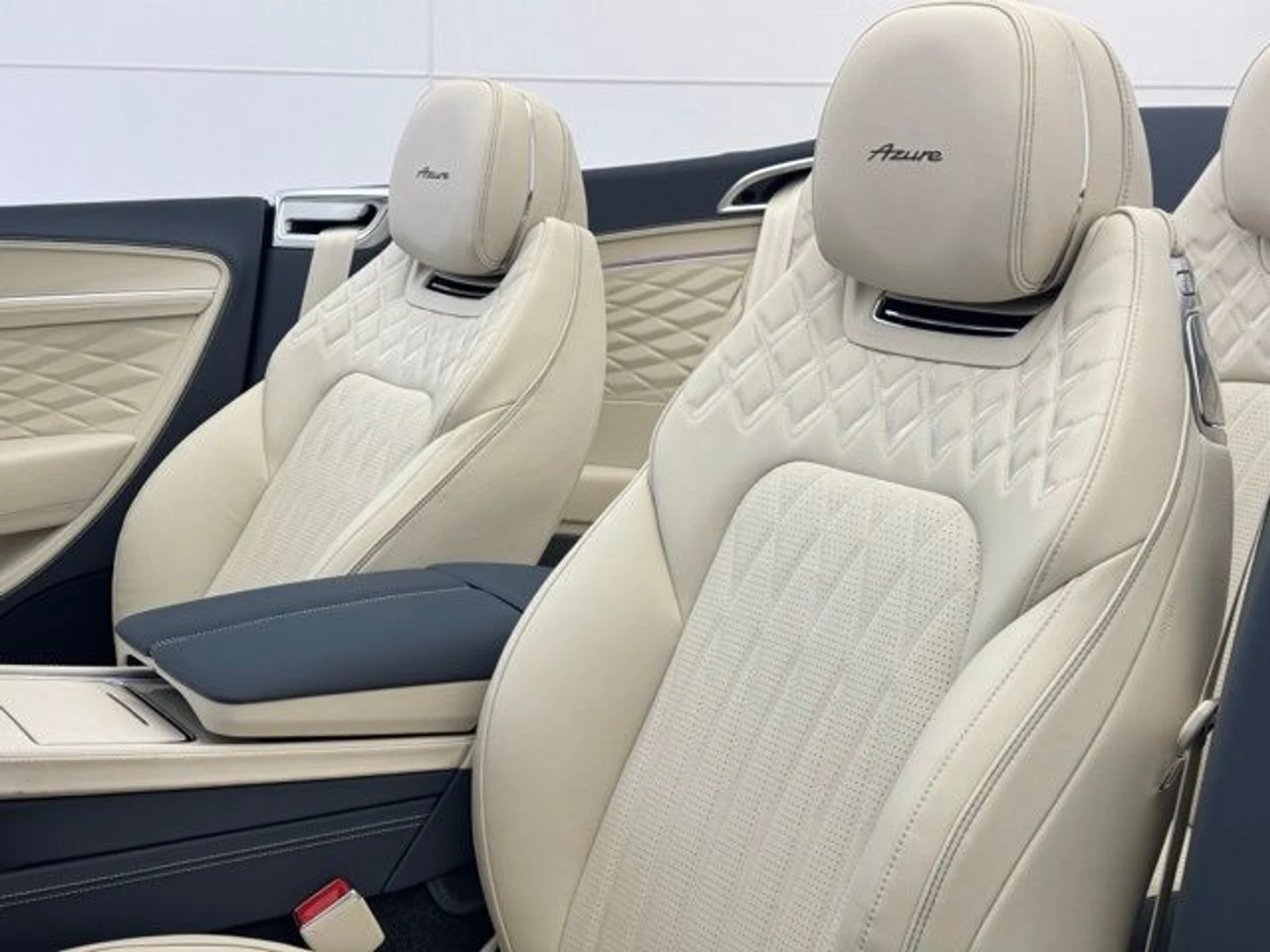 mph003_1938789566_lcdbbvp428wwmxh82znhrilfmn0u_1a31bdd623