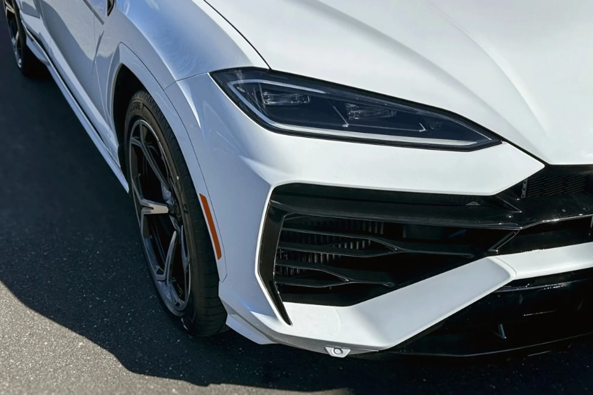 mph003_194270073_New_2026_Lamborghini_Urus_SE_1773931900_3344ebf2da