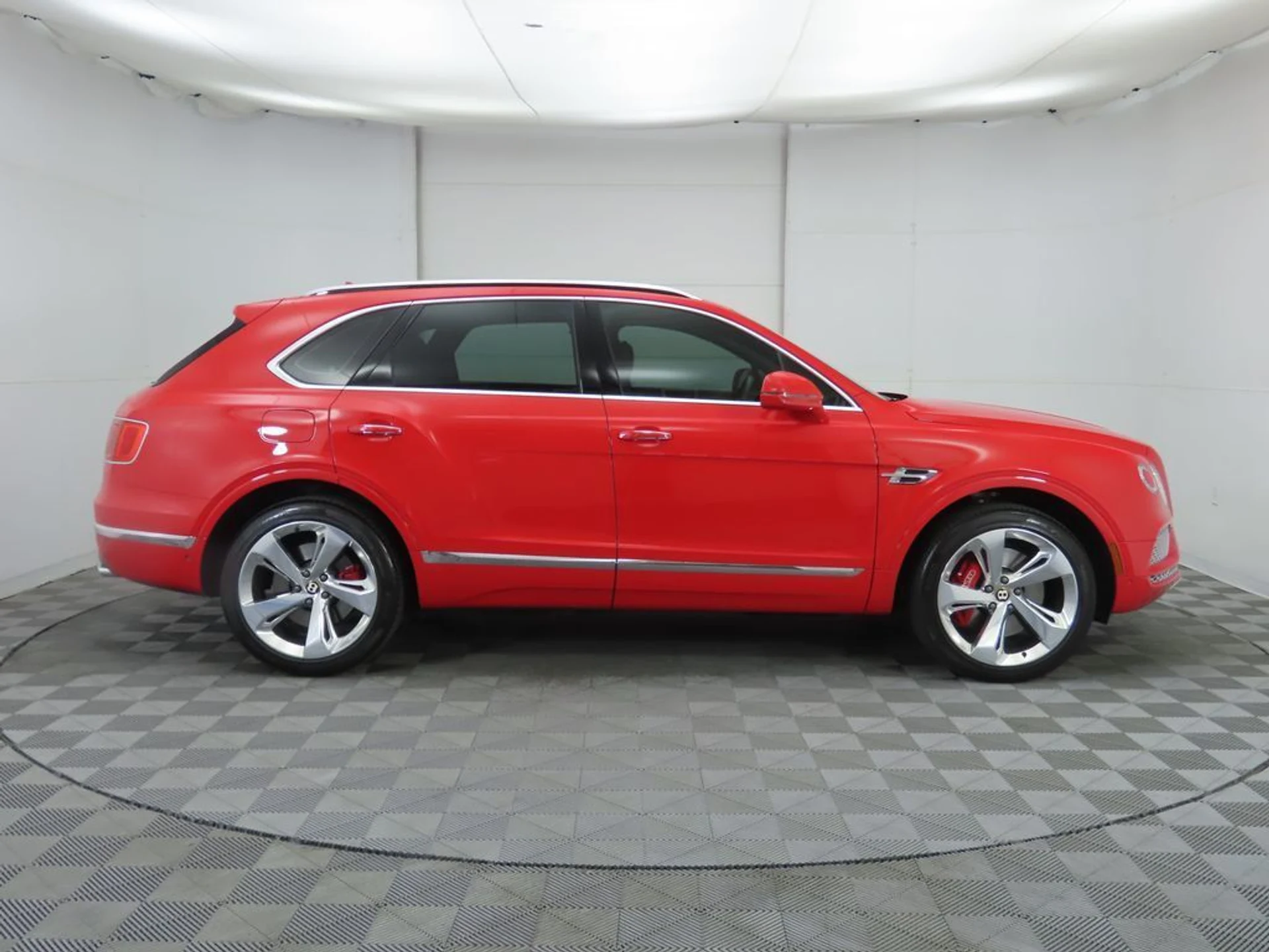 mph003_1946138449_used_2019_bentley_bentayga_v8awd_8119_22926771_4_1024_1b4dffc91e