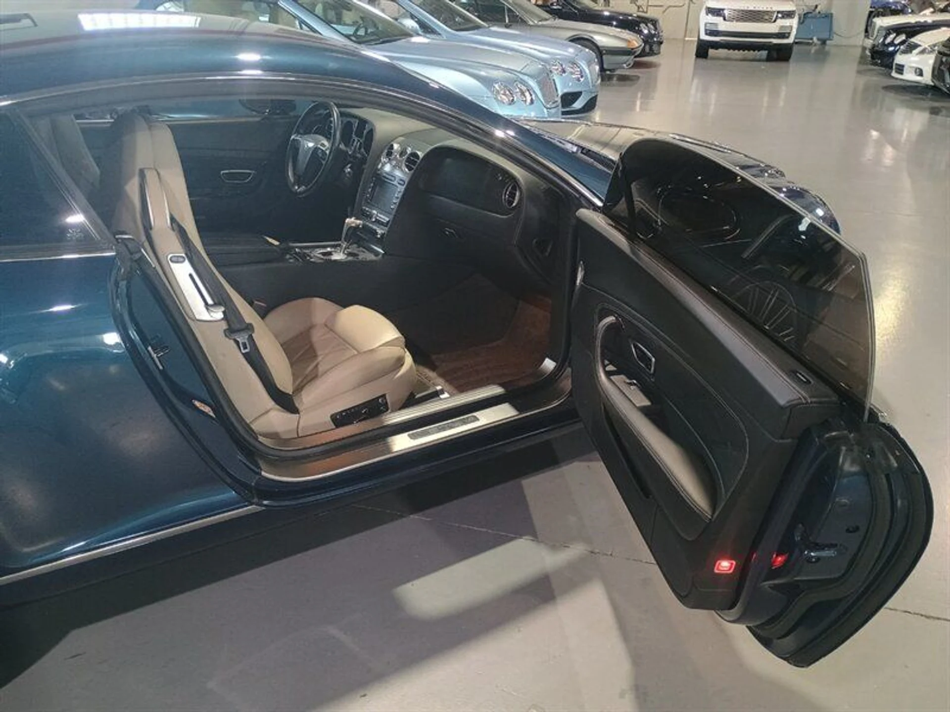 mph003_1969224079_4b4b1ff4be_800_3d57554c82