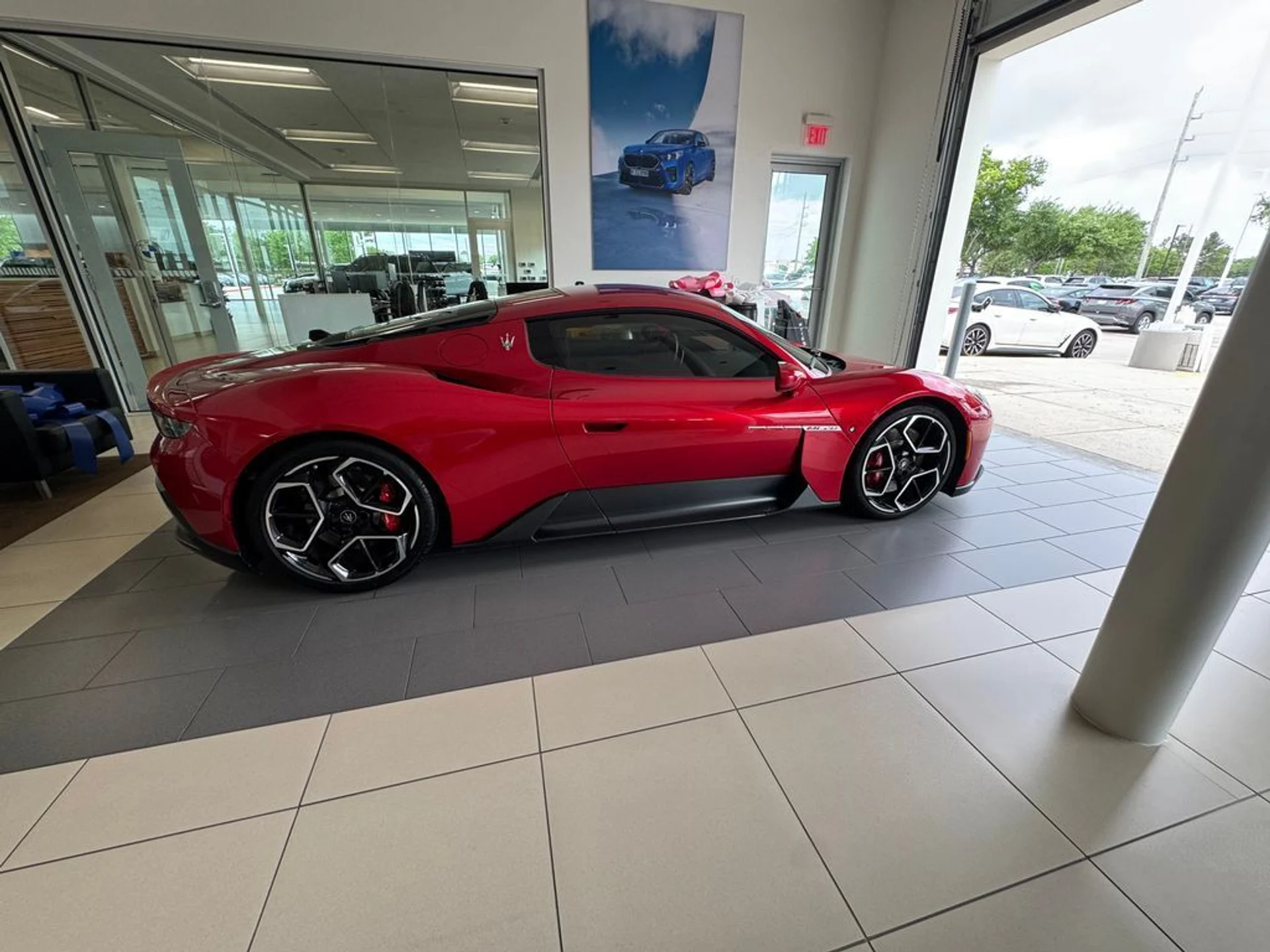 mph003_197649403_ks700qqcc1n7y89ajpcea3vgwegz_0d9fe5f07c