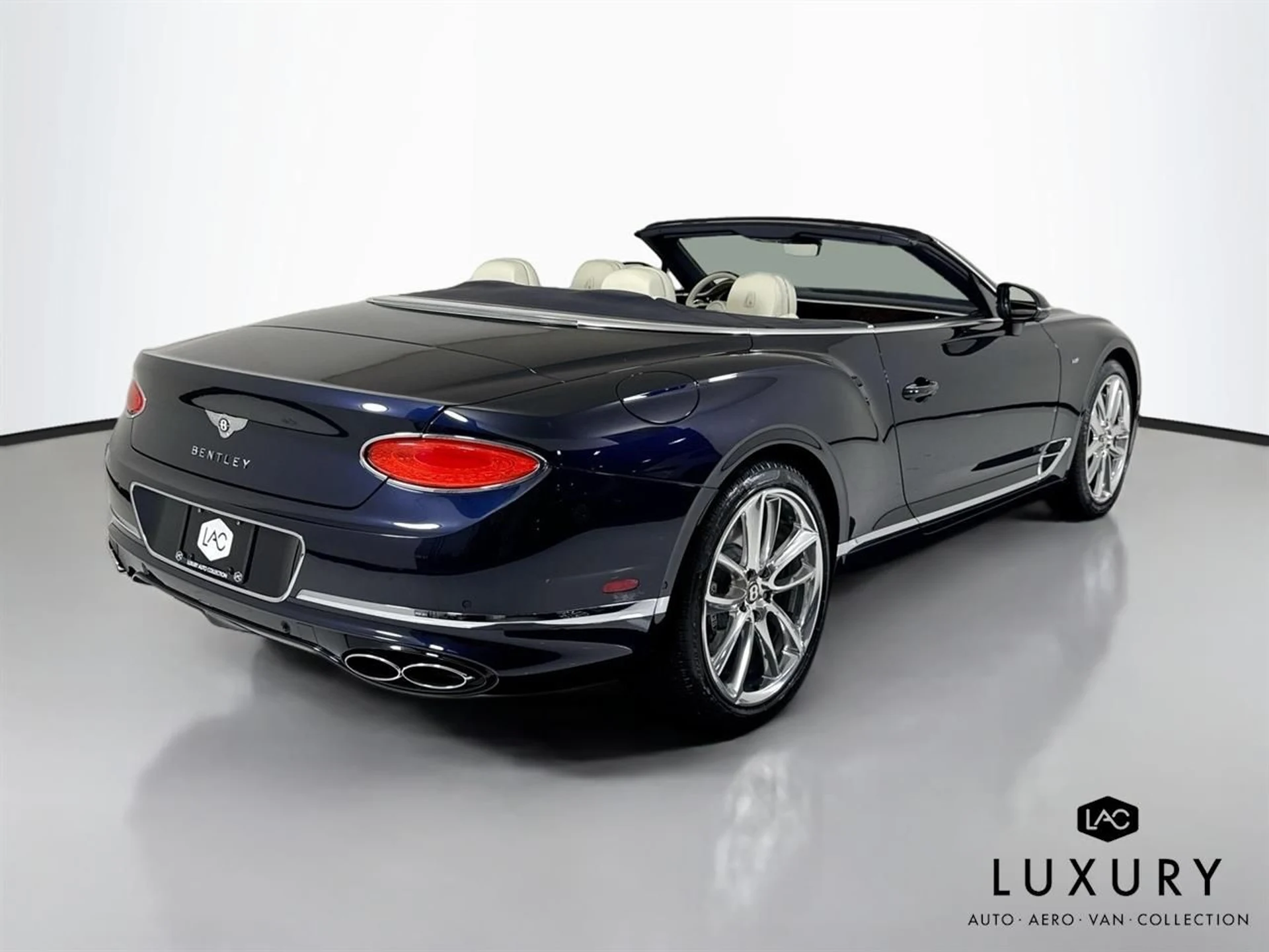 mph003_1979513991_116f33681bce7543b97192b89151a54e_f759653f70