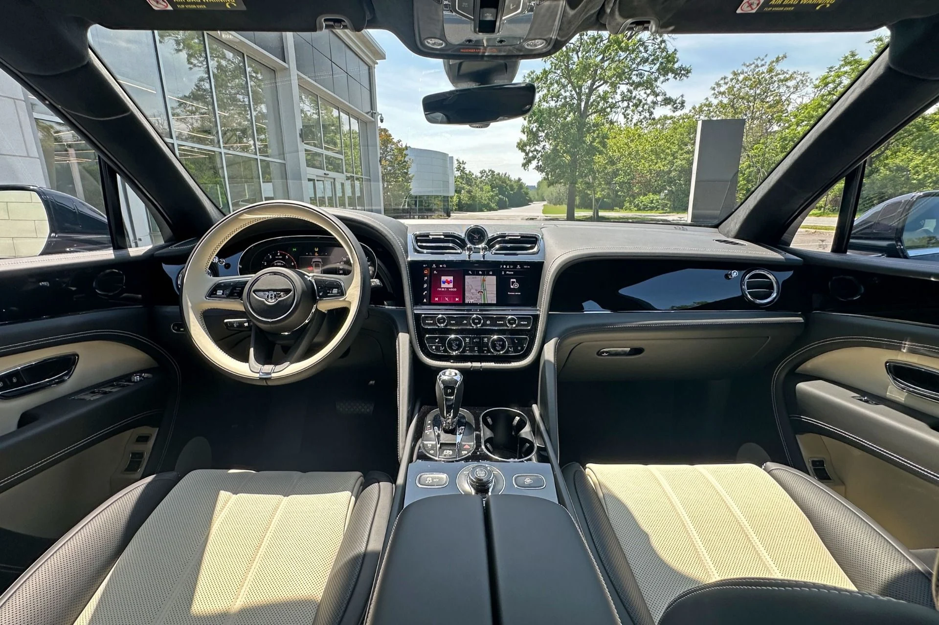 mph003_1985620569_New_2026_Bentley_Bentayga_V8_1784017232_dcdf57fbb2