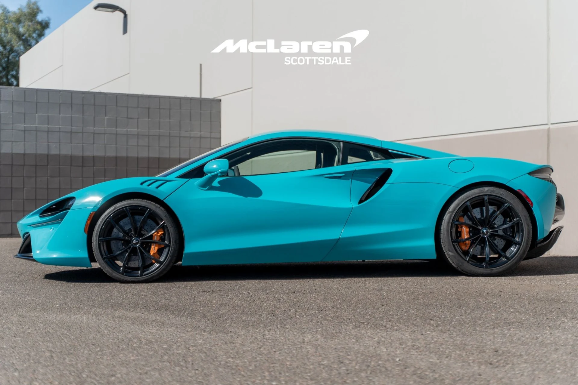 mph003_1994679886_Used_2024_MCLAREN_ARTURA_1769657486_ba20cff127