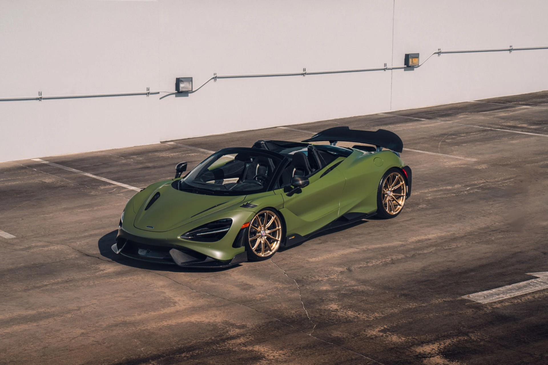 mph003_1996120811_Used_2022_Mc_Laren_765_LT_Spider_MSO_27000_MATTE_URBAN_GREEN_PAINT_570000_MSRP_HRE_UPGRADES_1765304845_2ab4daaa93