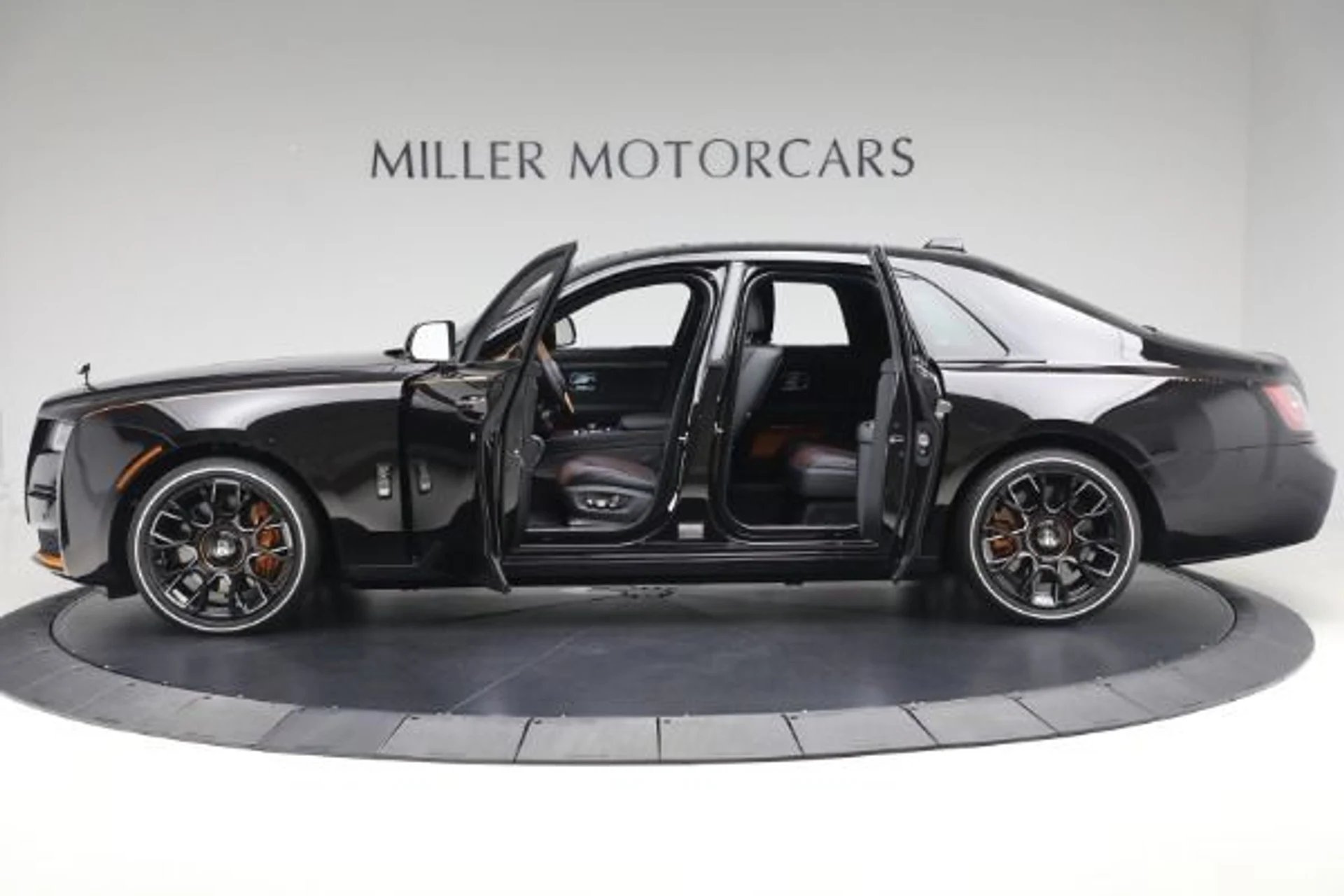 mph003_1999718276_Used_2024_Rolls_Royce_Black_Badge_Ghost_Ekleipsis_Collection_2915f10026